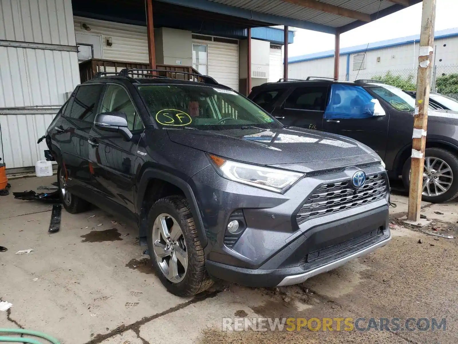 1 Photograph of a damaged car JTMDWRFV5KD502859 TOYOTA RAV4 2019