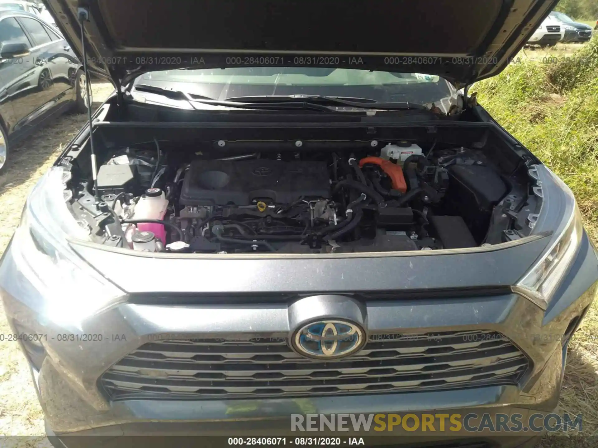 10 Photograph of a damaged car JTMDWRFV6KD004167 TOYOTA RAV4 2019