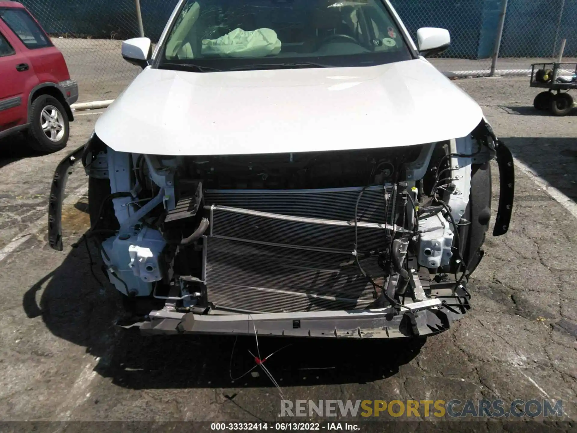 6 Фотография поврежденного автомобиля JTMDWRFV6KD506337 TOYOTA RAV4 2019