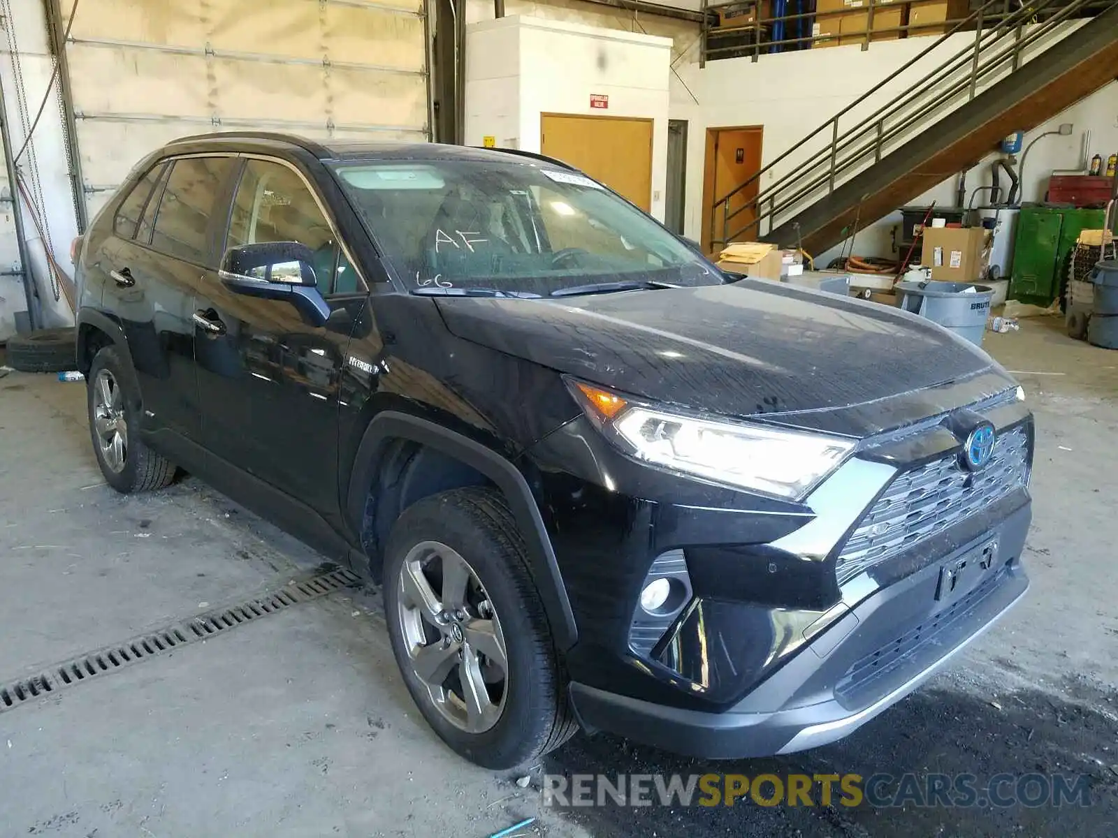 1 Photograph of a damaged car JTMDWRFV6KD513823 TOYOTA RAV4 2019