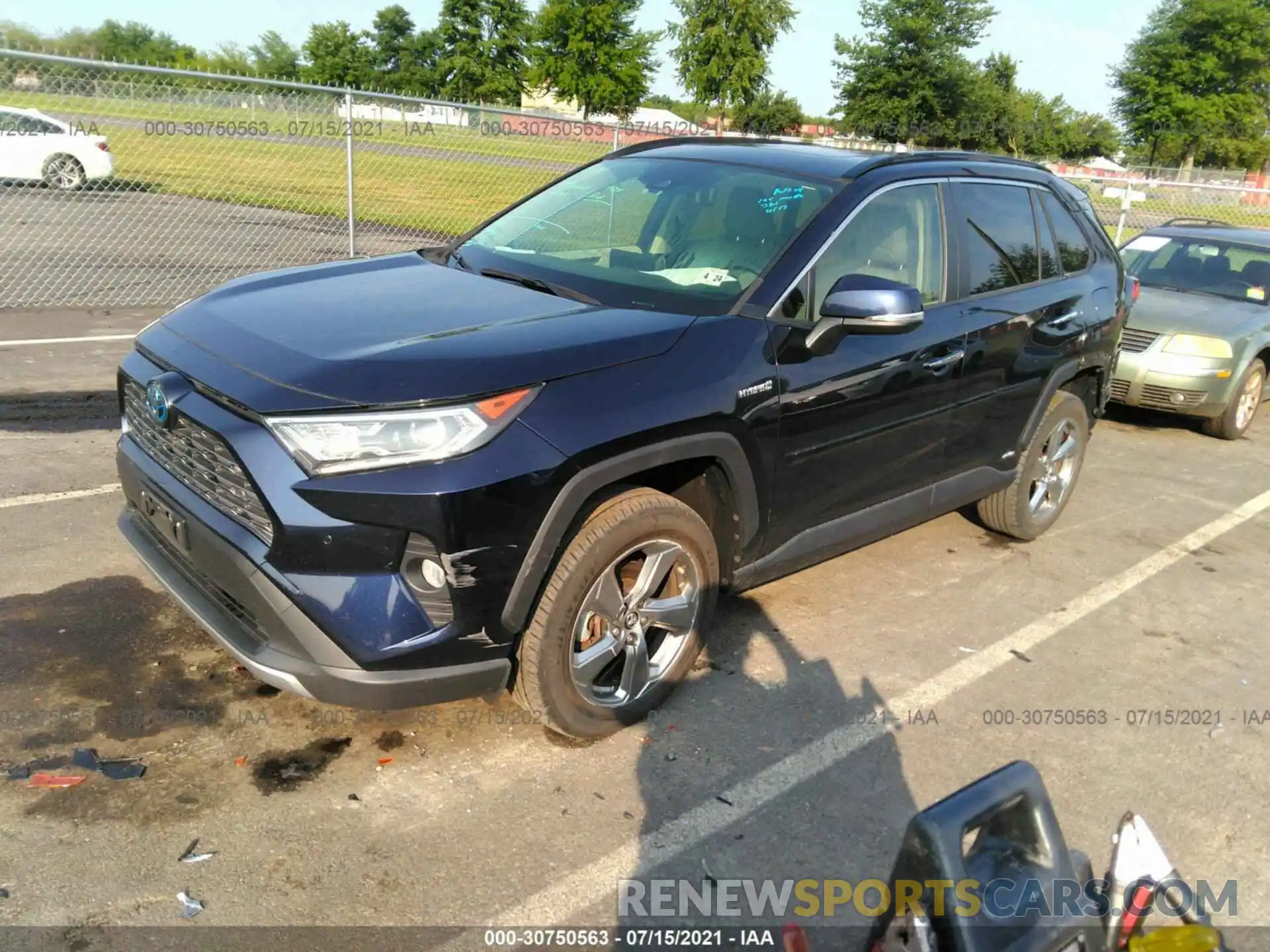 2 Фотография поврежденного автомобиля JTMDWRFV7KD003299 TOYOTA RAV4 2019