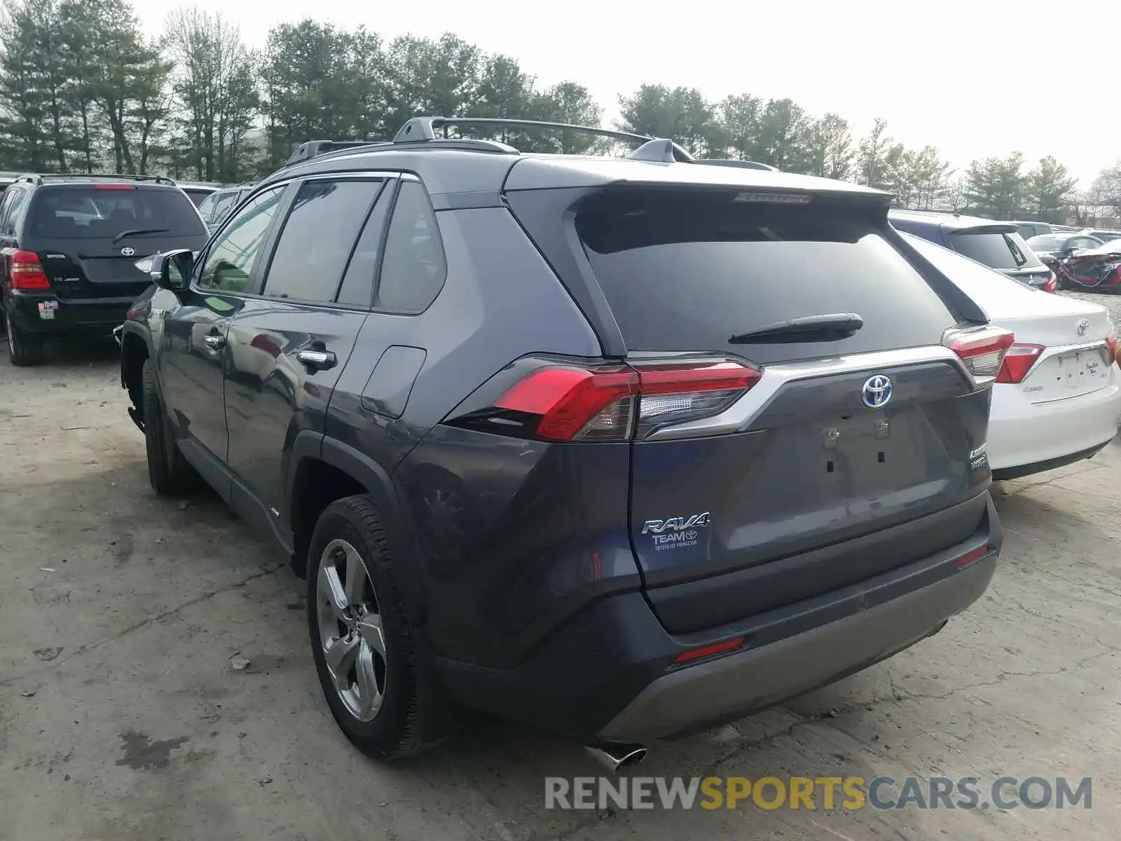 3 Photograph of a damaged car JTMDWRFV7KD013234 TOYOTA RAV4 2019