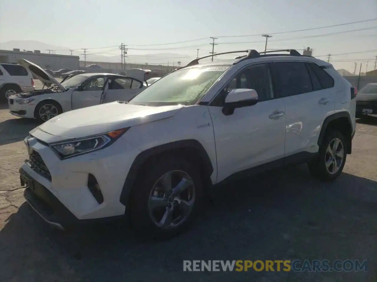 2 Фотография поврежденного автомобиля JTMDWRFV7KD035850 TOYOTA RAV4 2019