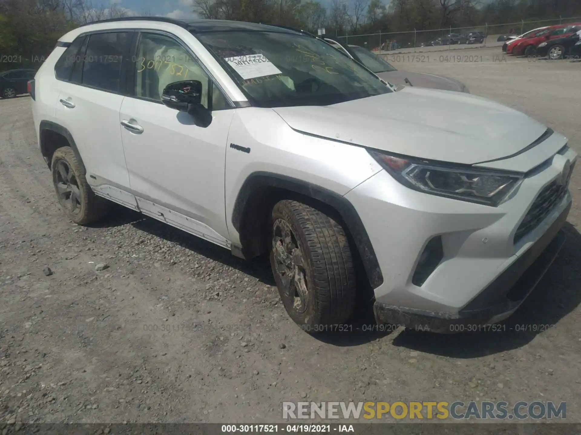 1 Photograph of a damaged car JTMDWRFV7KD504371 TOYOTA RAV4 2019