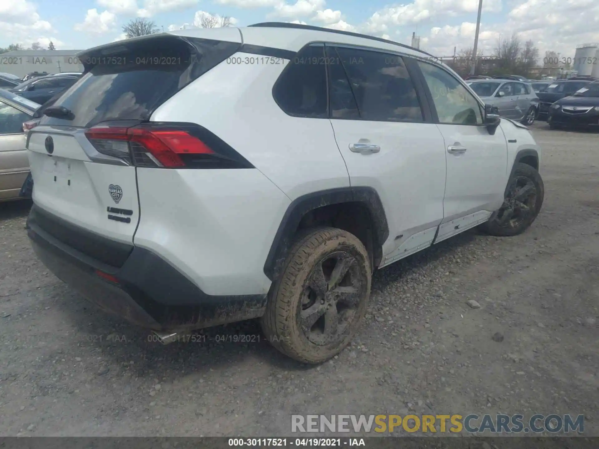 4 Photograph of a damaged car JTMDWRFV7KD504371 TOYOTA RAV4 2019