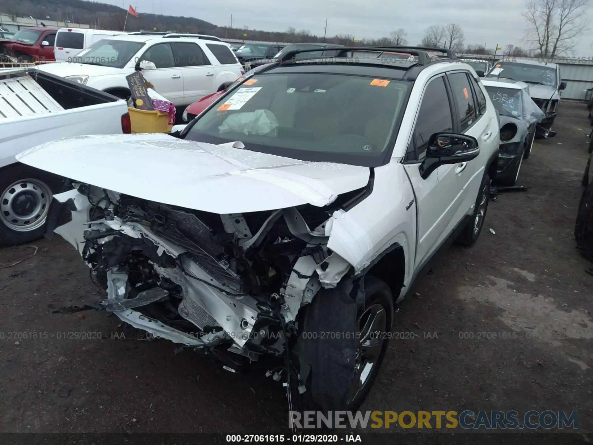 2 Фотография поврежденного автомобиля JTMDWRFV7KD512244 TOYOTA RAV4 2019