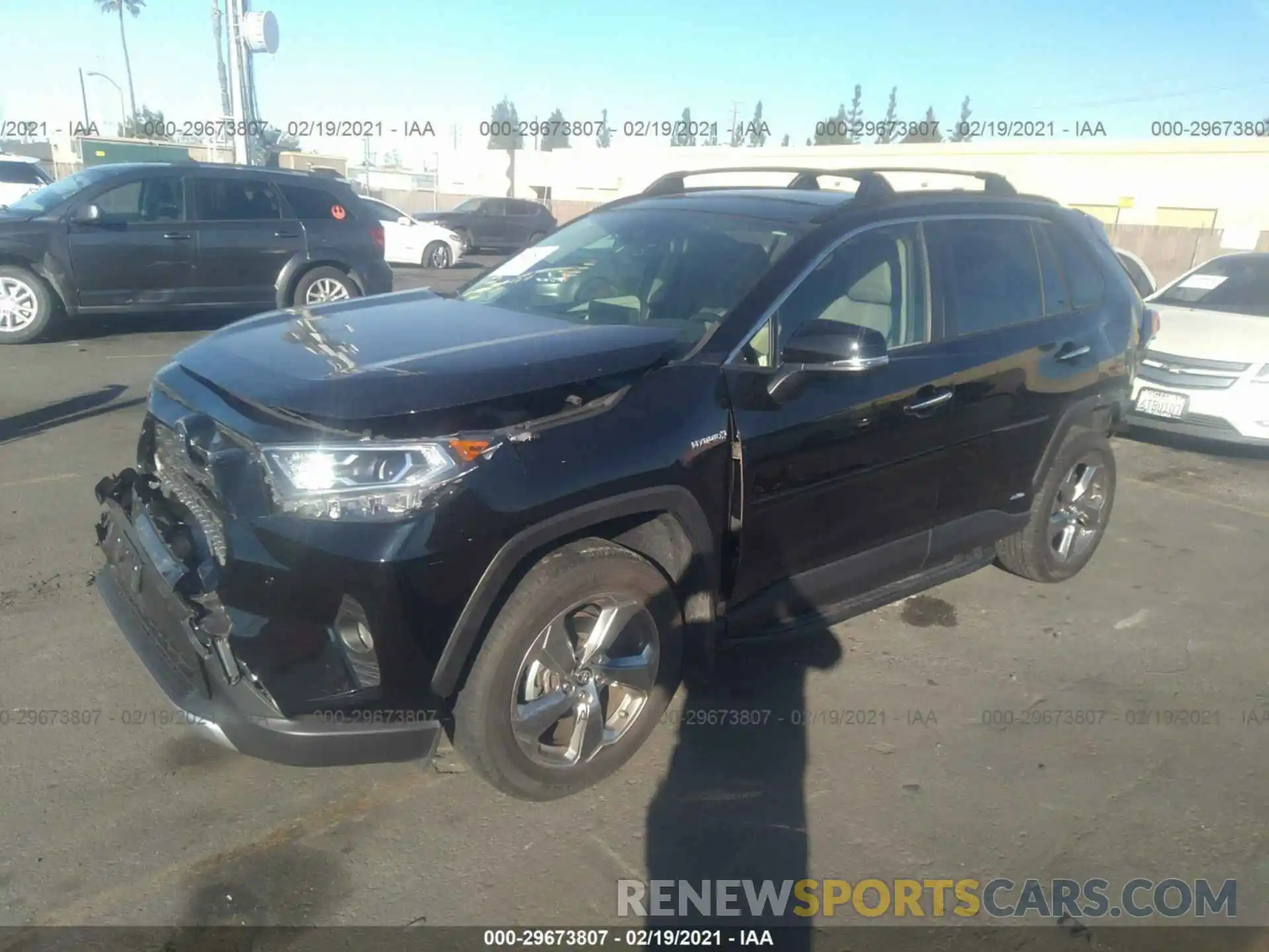 2 Фотография поврежденного автомобиля JTMDWRFV7KD517315 TOYOTA RAV4 2019