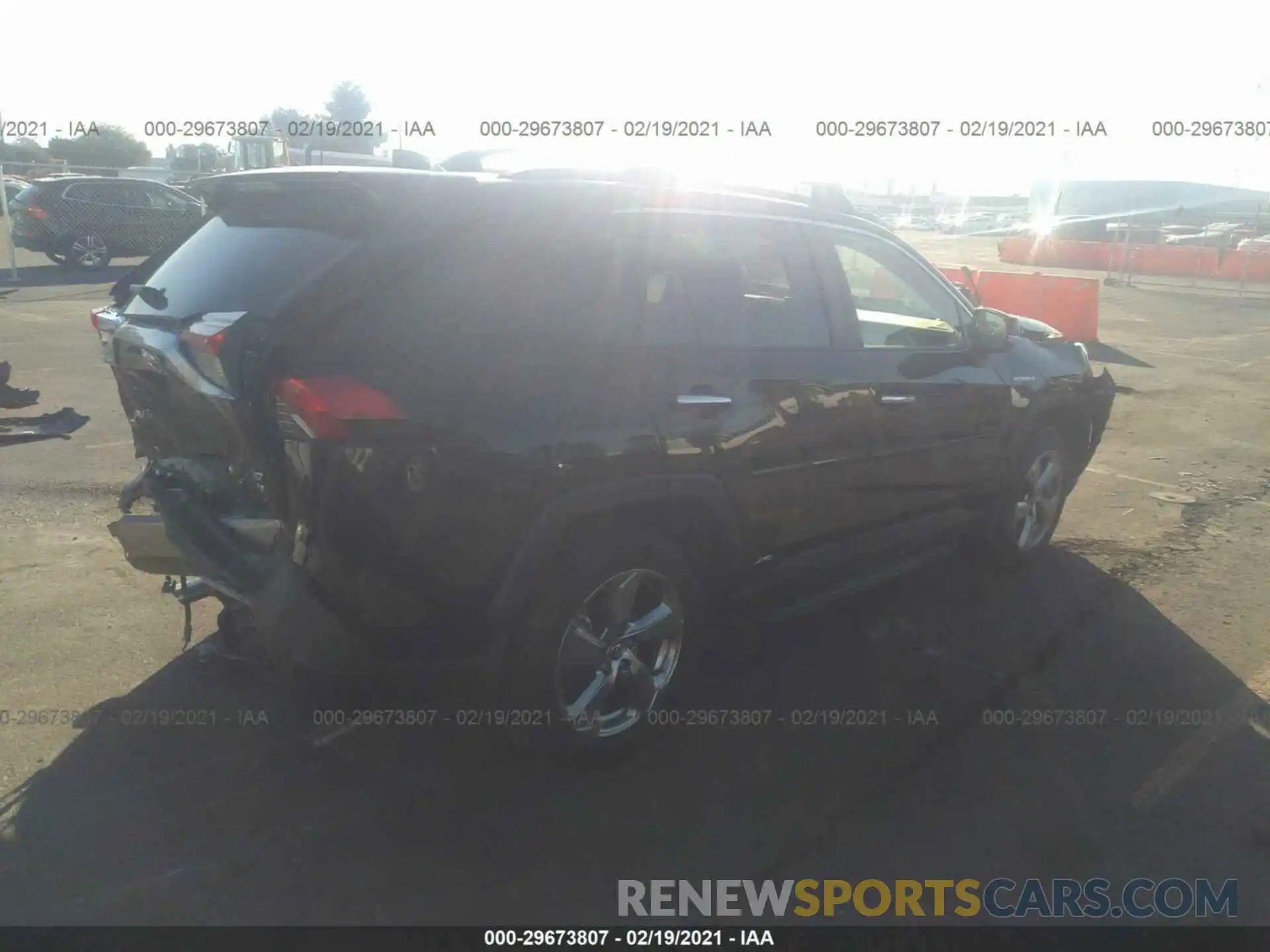 4 Photograph of a damaged car JTMDWRFV7KD517315 TOYOTA RAV4 2019