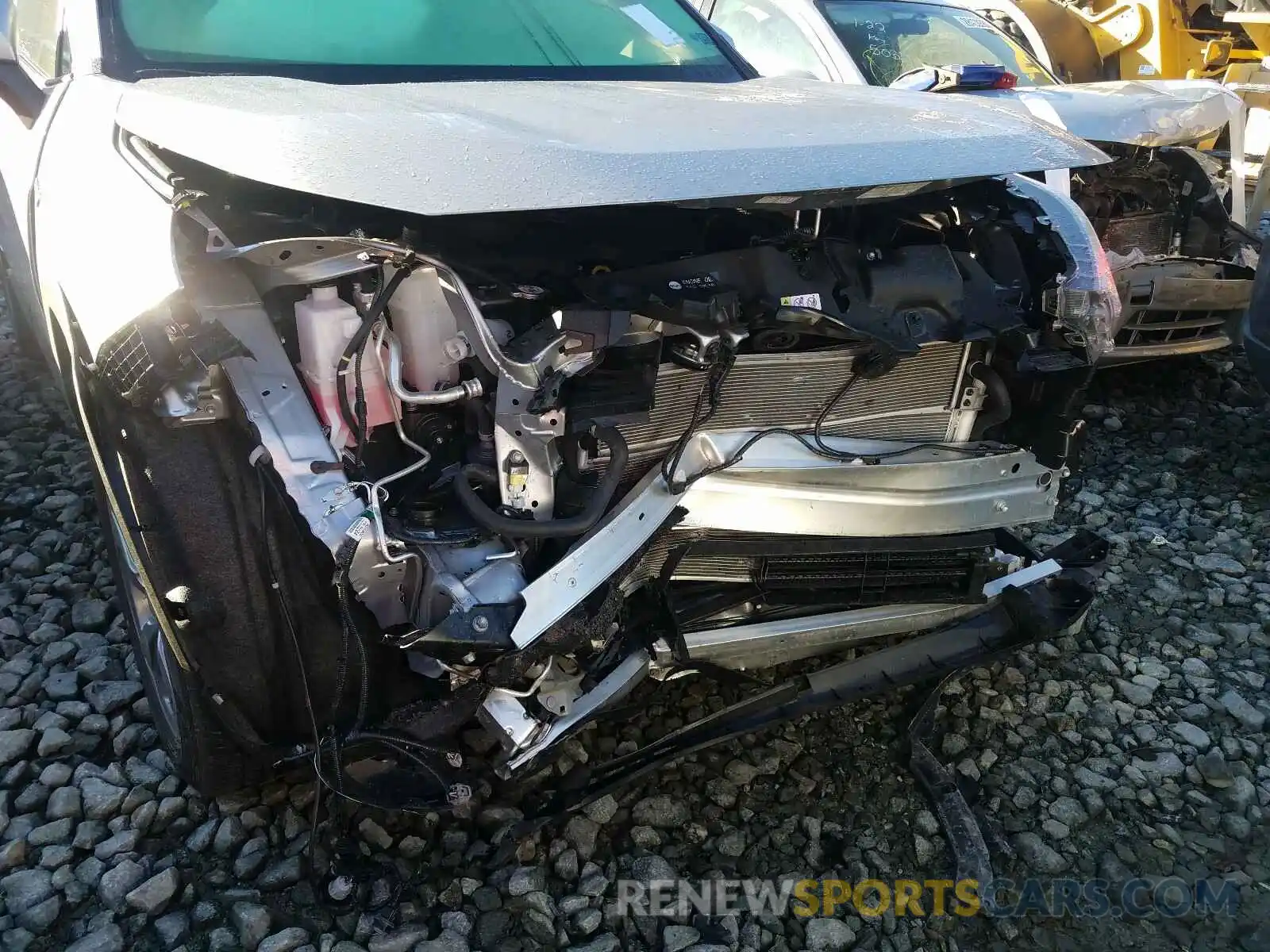 9 Фотография поврежденного автомобиля JTMDWRFV8KD018216 TOYOTA RAV4 2019