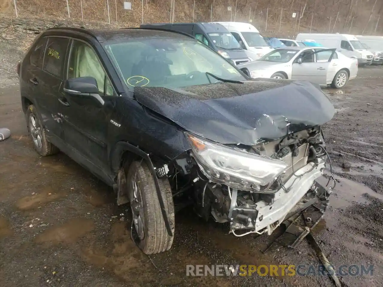 1 Photograph of a damaged car JTMDWRFV8KD502533 TOYOTA RAV4 2019