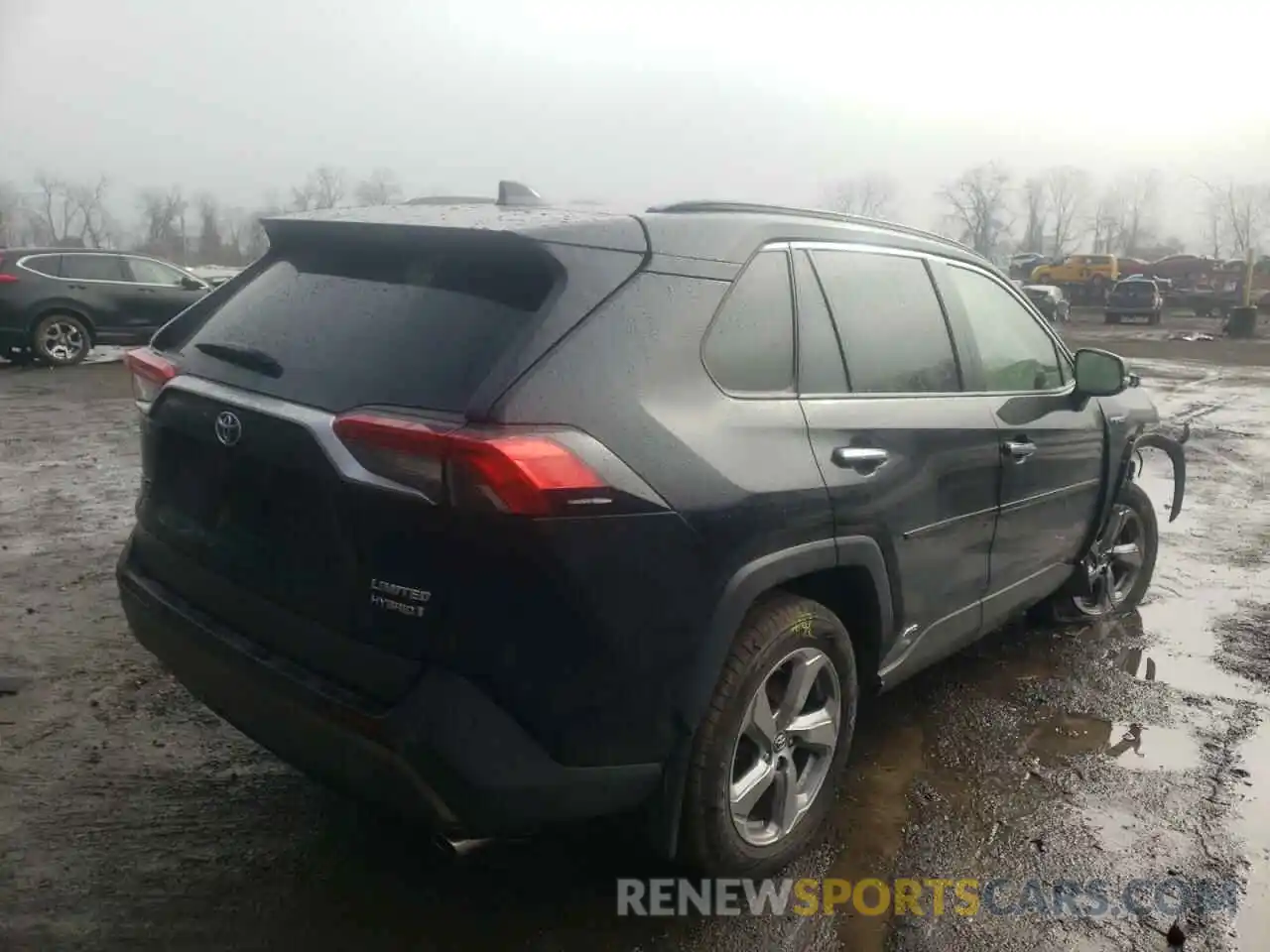 4 Photograph of a damaged car JTMDWRFV8KD502533 TOYOTA RAV4 2019