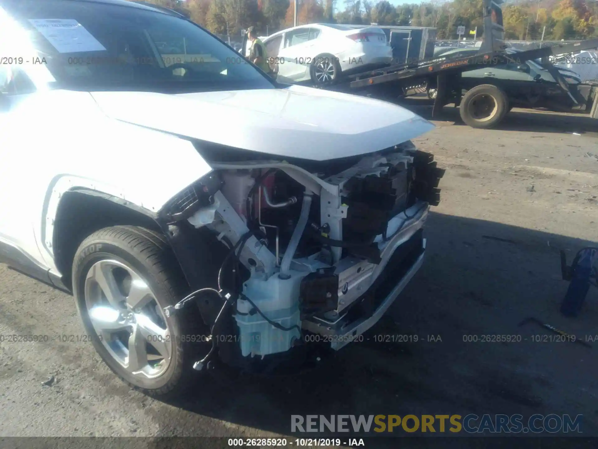 8 Фотография поврежденного автомобиля JTMDWRFV8KD504248 TOYOTA RAV4 2019