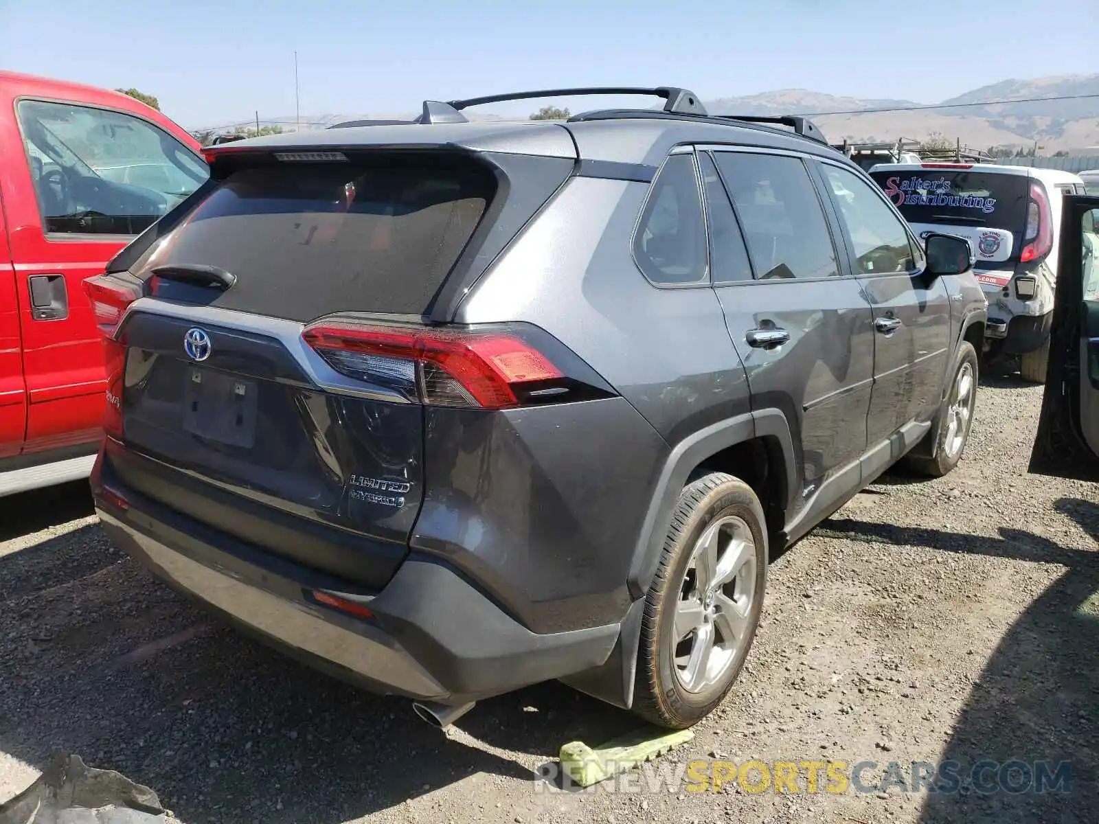 4 Photograph of a damaged car JTMDWRFV8KD504797 TOYOTA RAV4 2019