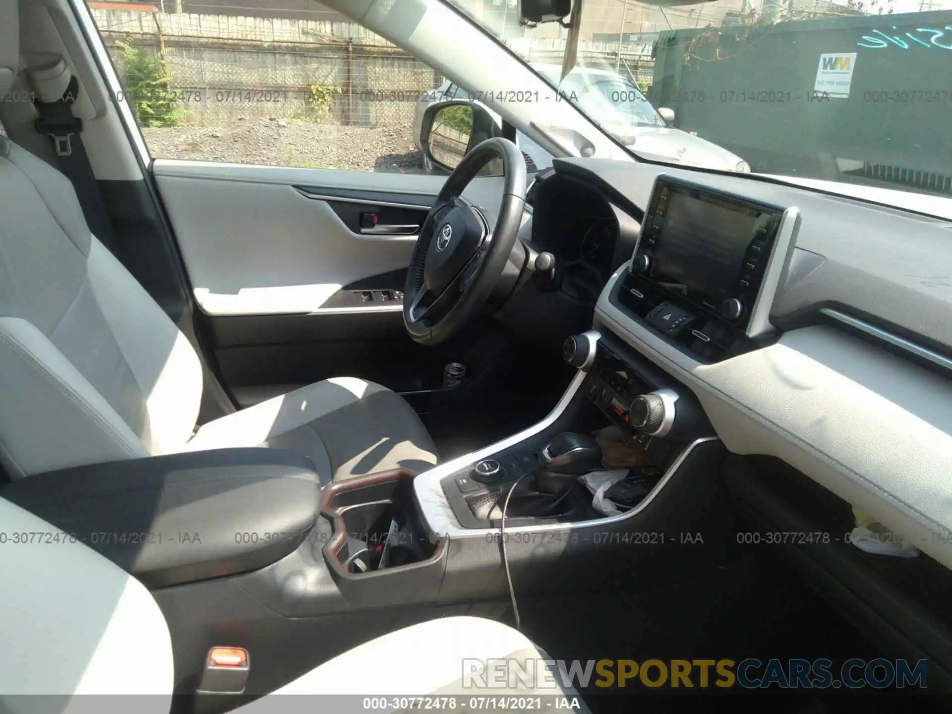 5 Фотография поврежденного автомобиля JTMDWRFV8KD509269 TOYOTA RAV4 2019