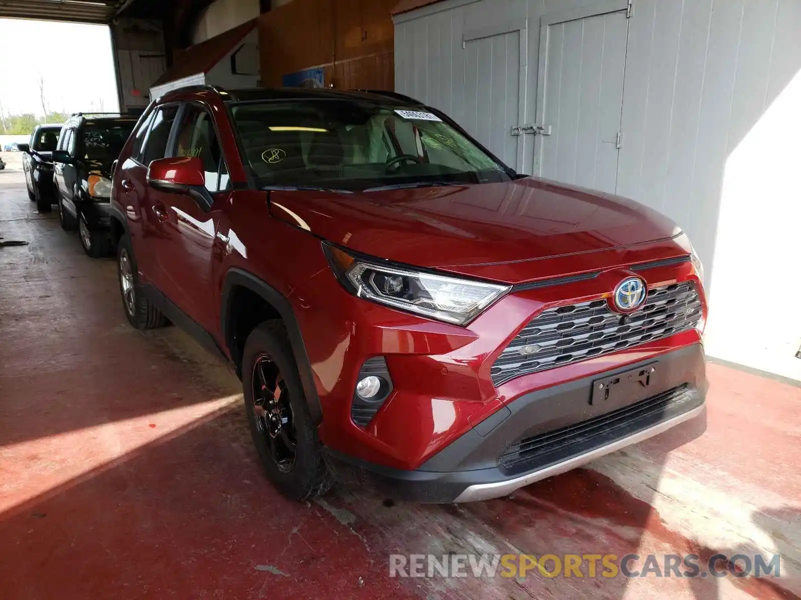 1 Фотография поврежденного автомобиля JTMDWRFV8KD509997 TOYOTA RAV4 2019