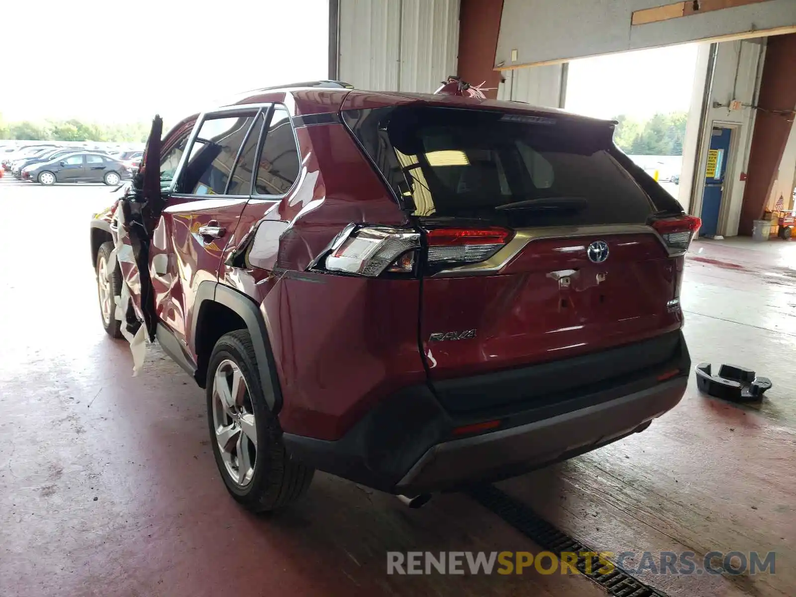 3 Photograph of a damaged car JTMDWRFV8KD509997 TOYOTA RAV4 2019