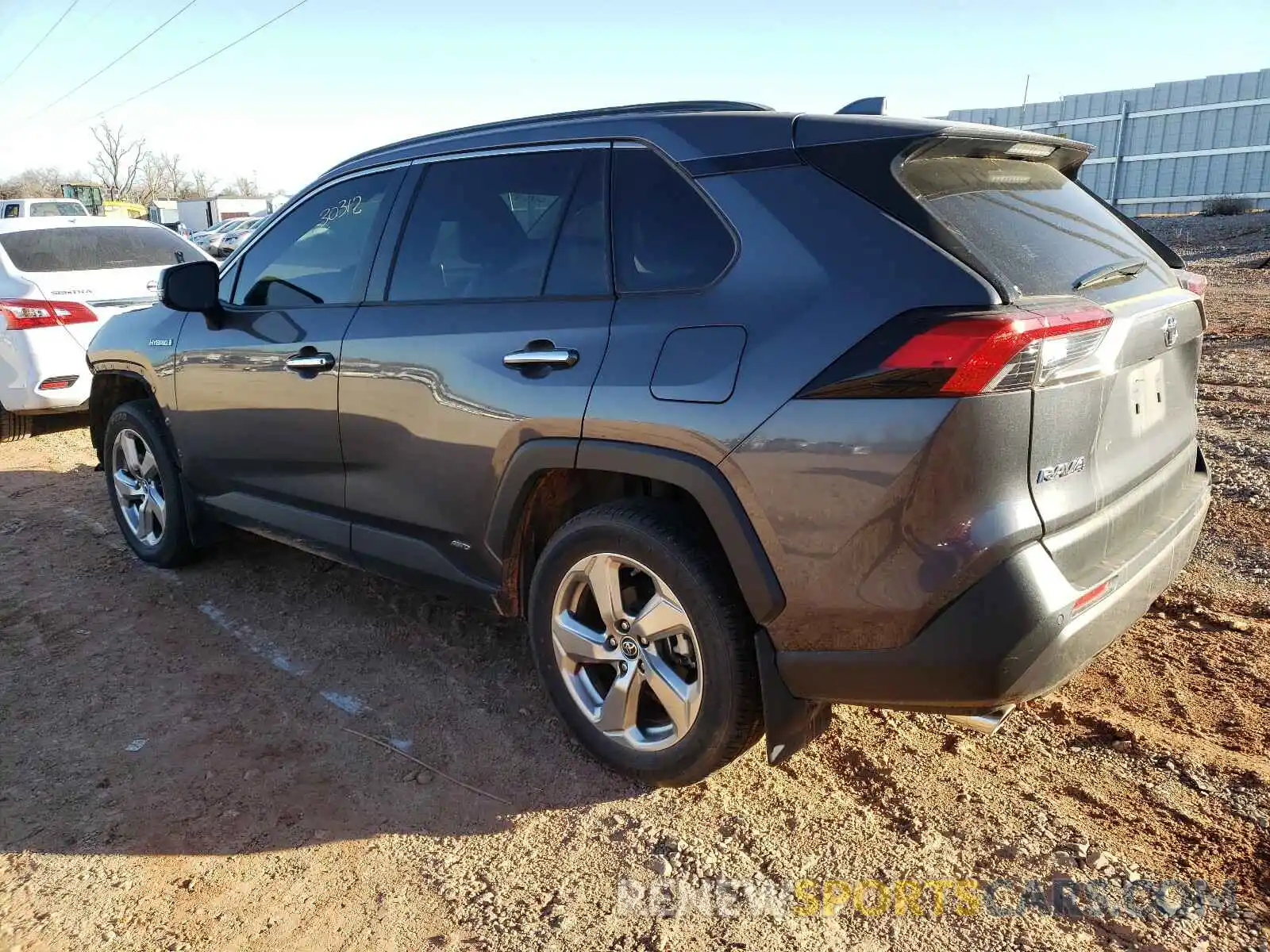 3 Фотография поврежденного автомобиля JTMDWRFV8KD511698 TOYOTA RAV4 2019