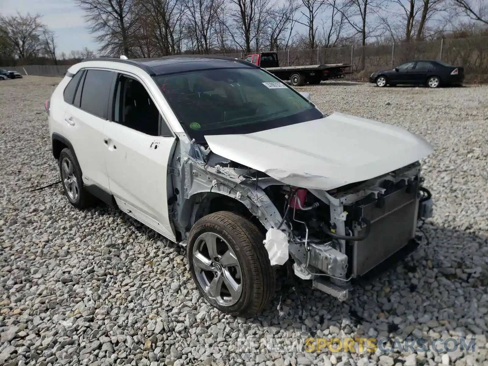 1 Photograph of a damaged car JTMDWRFV8KJ003376 TOYOTA RAV4 2019