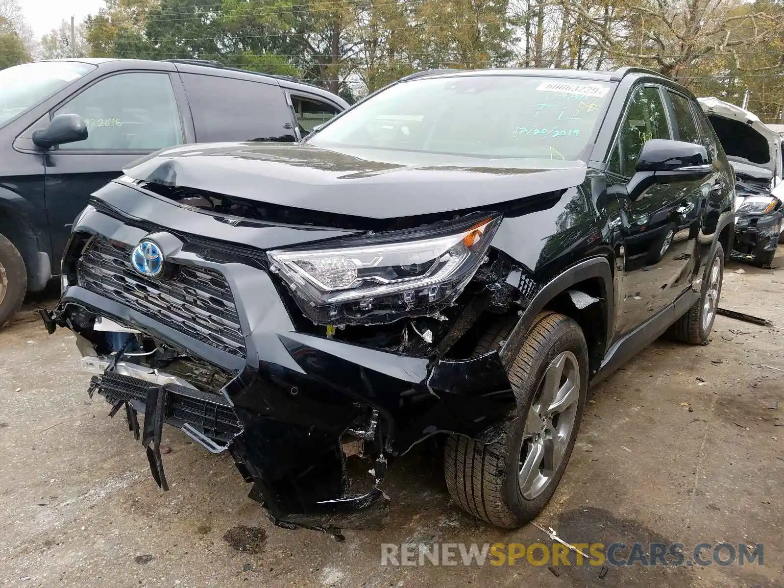 2 Фотография поврежденного автомобиля JTMDWRFV9KD003448 TOYOTA RAV4 2019