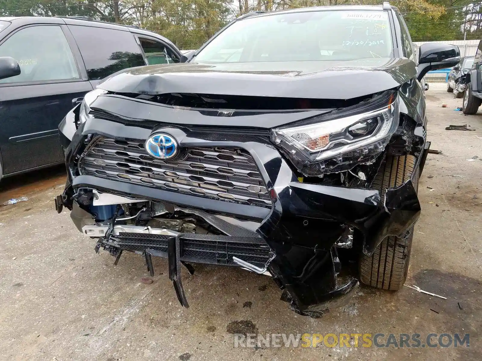 9 Фотография поврежденного автомобиля JTMDWRFV9KD003448 TOYOTA RAV4 2019