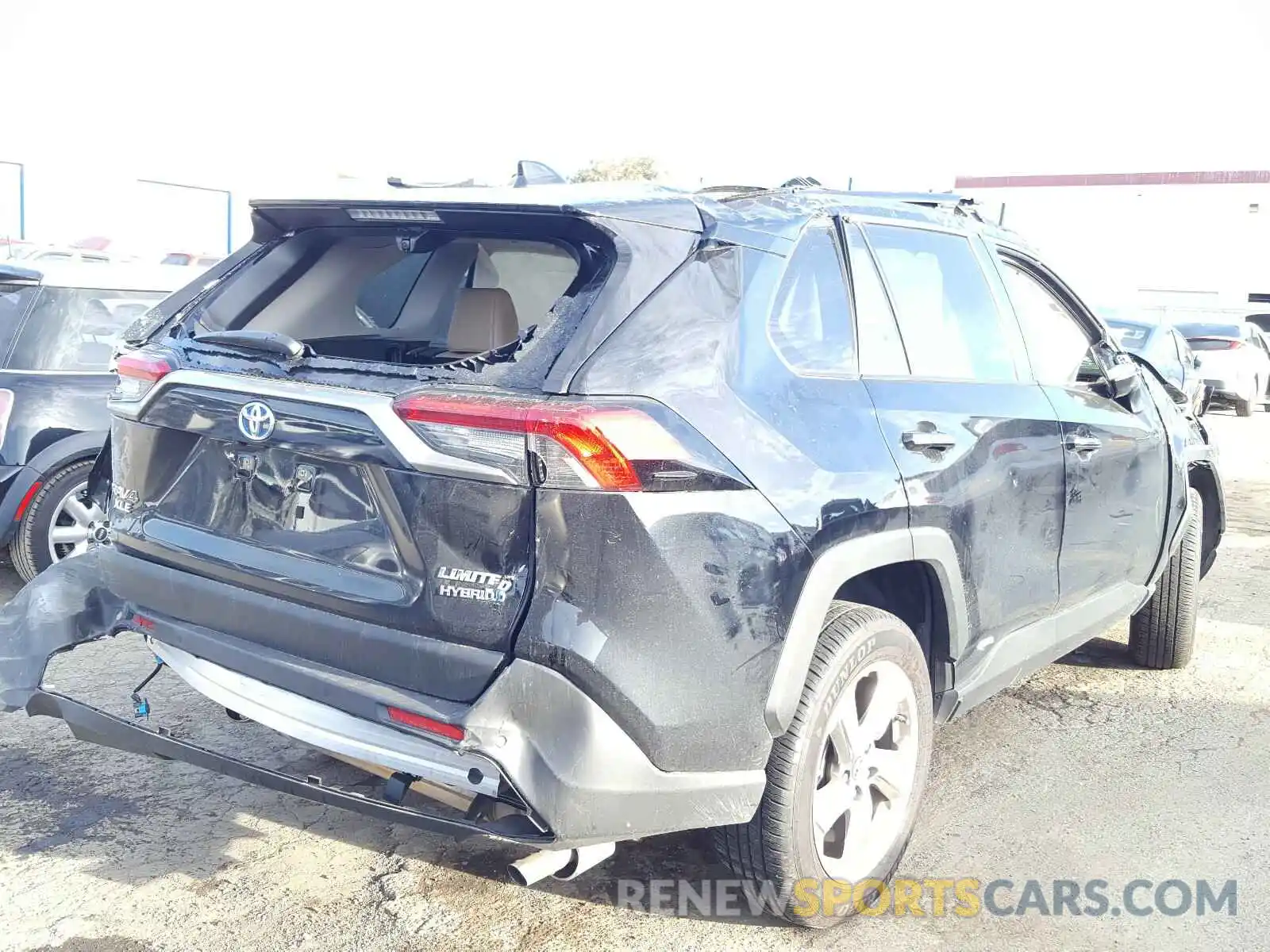 4 Photograph of a damaged car JTMDWRFV9KD027460 TOYOTA RAV4 2019