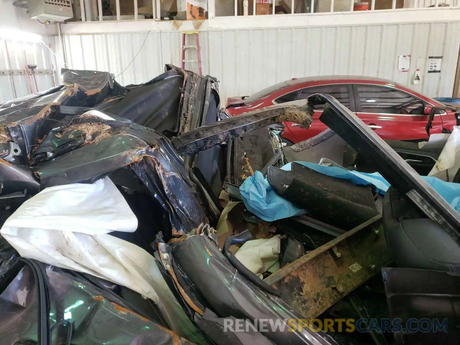 6 Photograph of a damaged car JTMDWRFV9KD507188 TOYOTA RAV4 2019