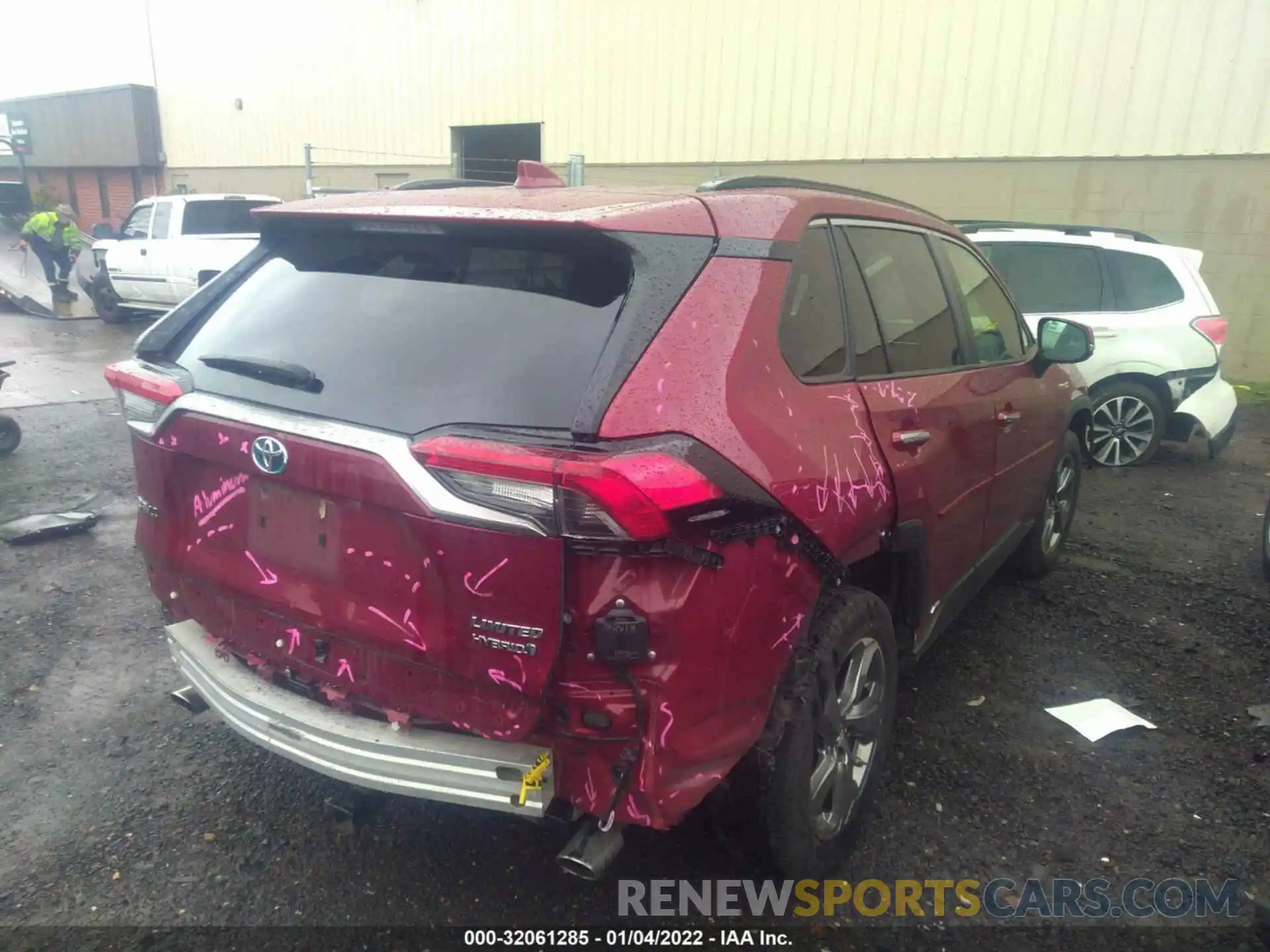 4 Photograph of a damaged car JTMDWRFV9KD508647 TOYOTA RAV4 2019