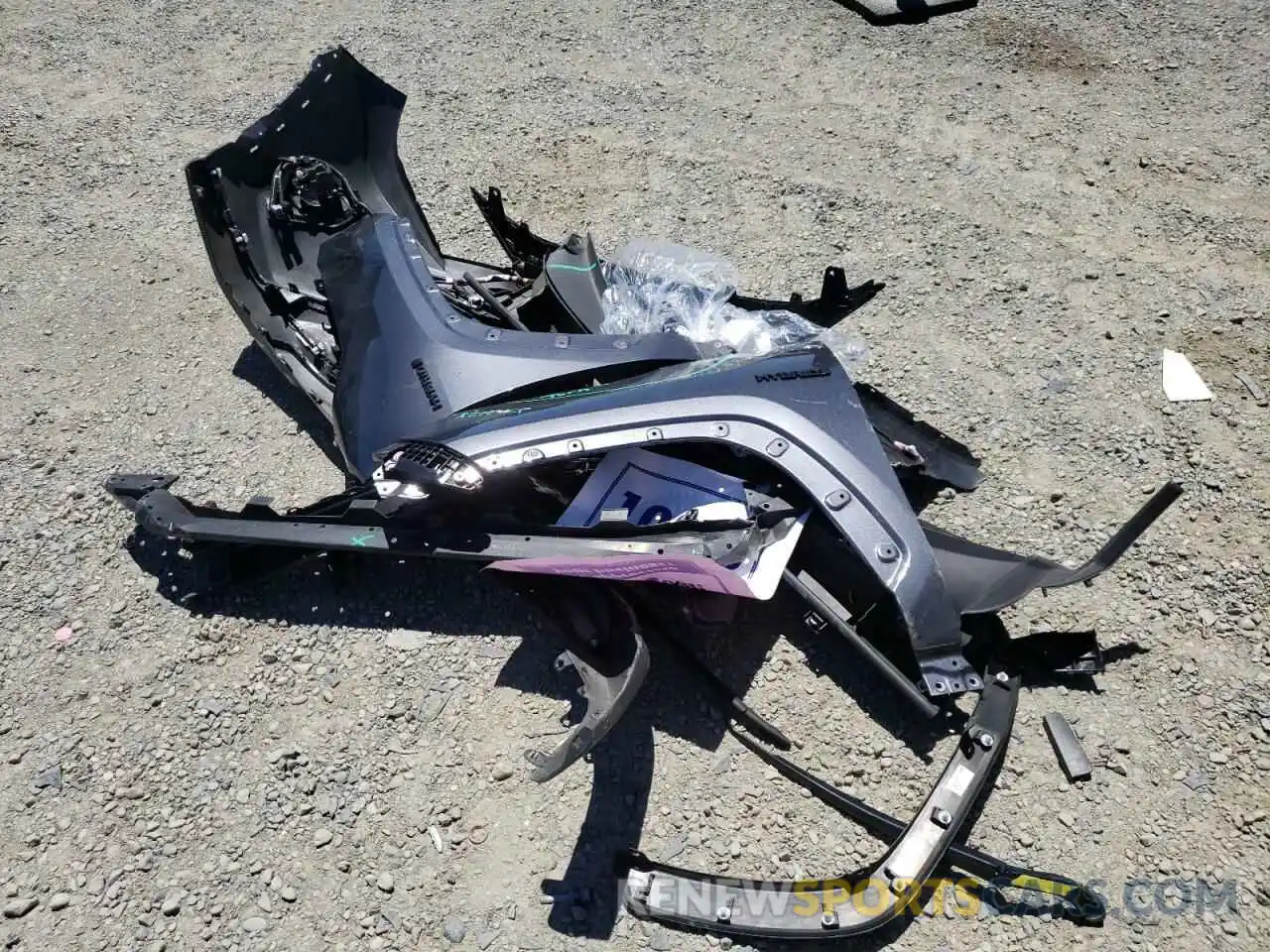 9 Photograph of a damaged car JTMDWRFV9KD511158 TOYOTA RAV4 2019