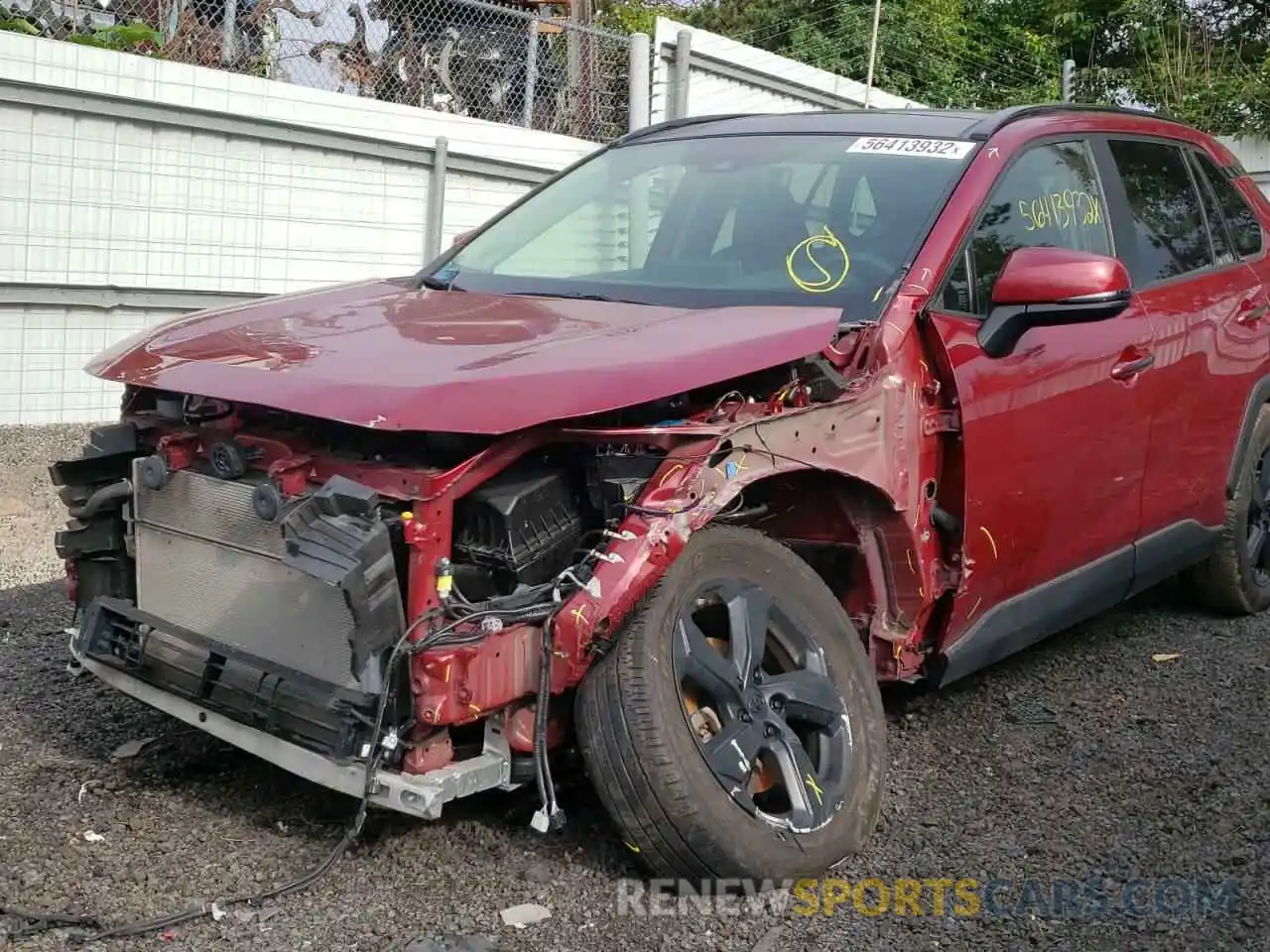 9 Photograph of a damaged car JTMDWRFV9KD512083 TOYOTA RAV4 2019