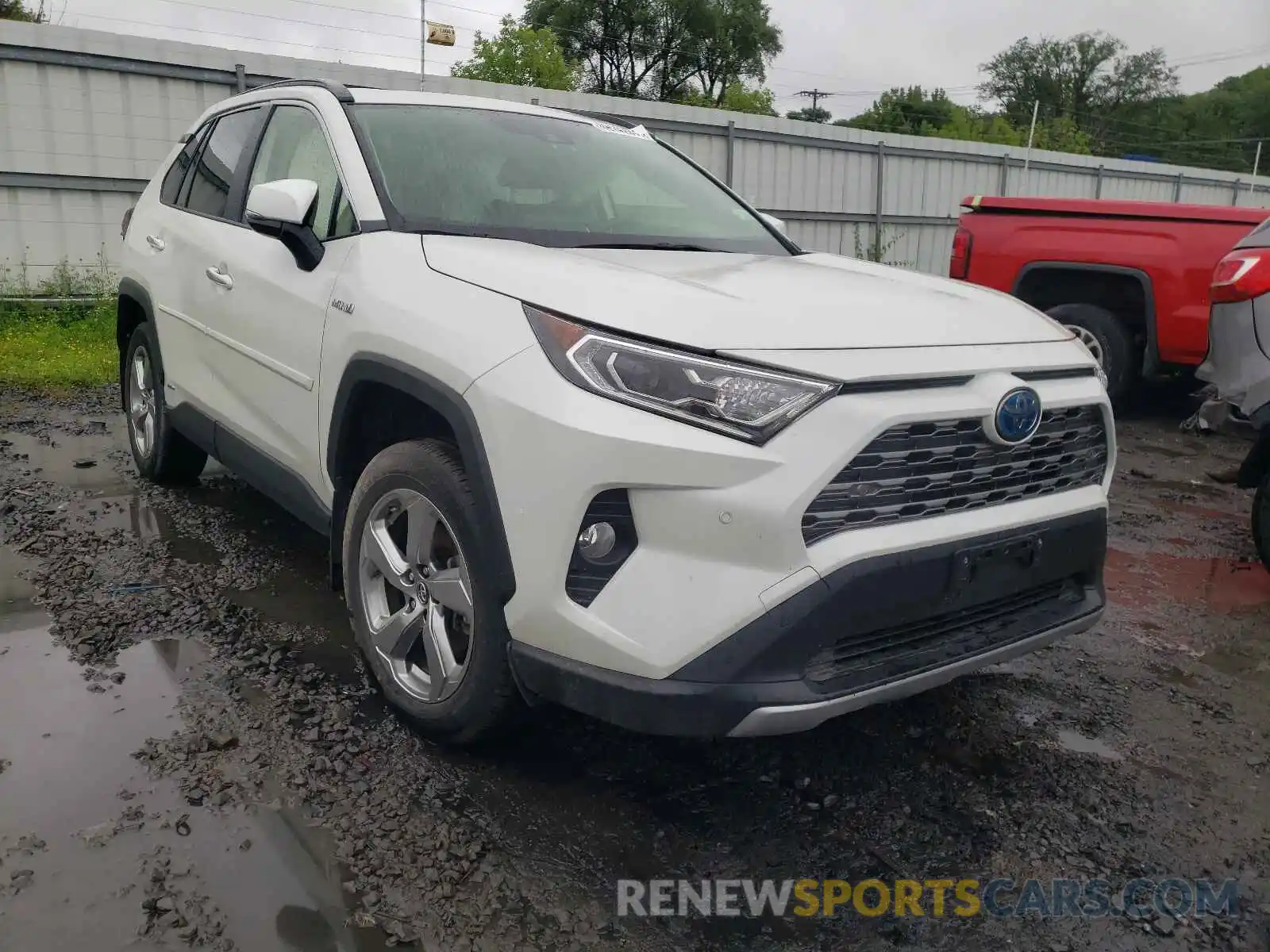 1 Photograph of a damaged car JTMDWRFV9KD514755 TOYOTA RAV4 2019