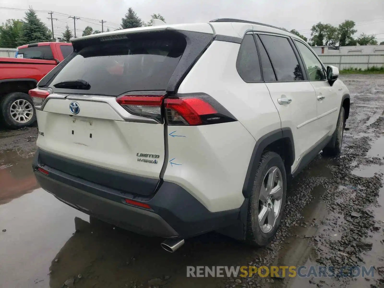 4 Photograph of a damaged car JTMDWRFV9KD514755 TOYOTA RAV4 2019