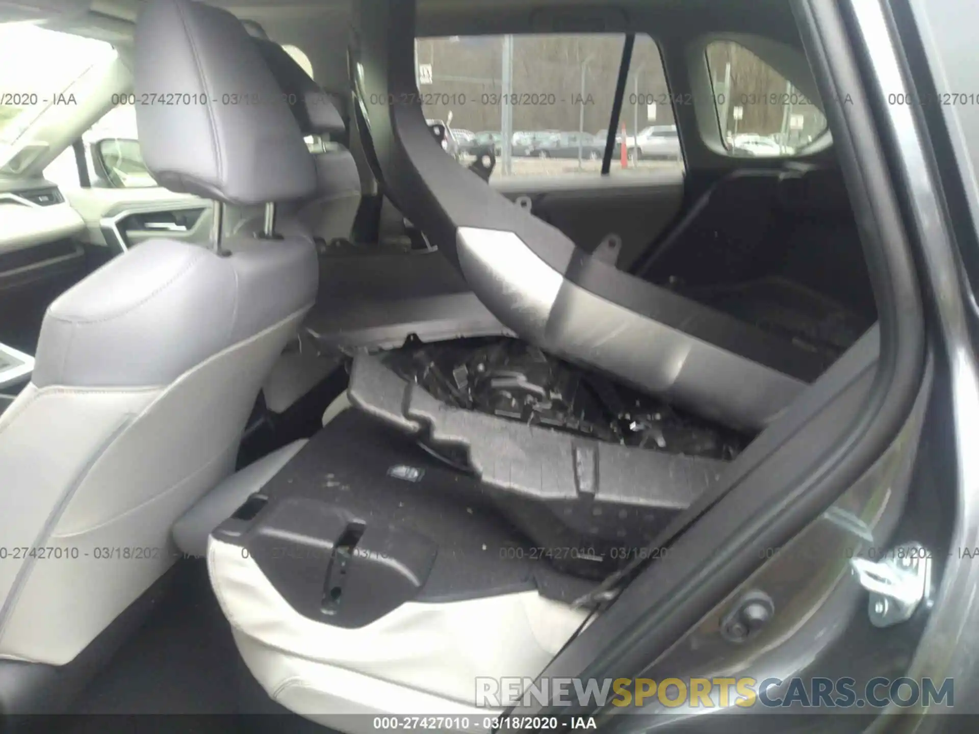 8 Фотография поврежденного автомобиля JTMDWRFV9KD518403 TOYOTA RAV4 2019