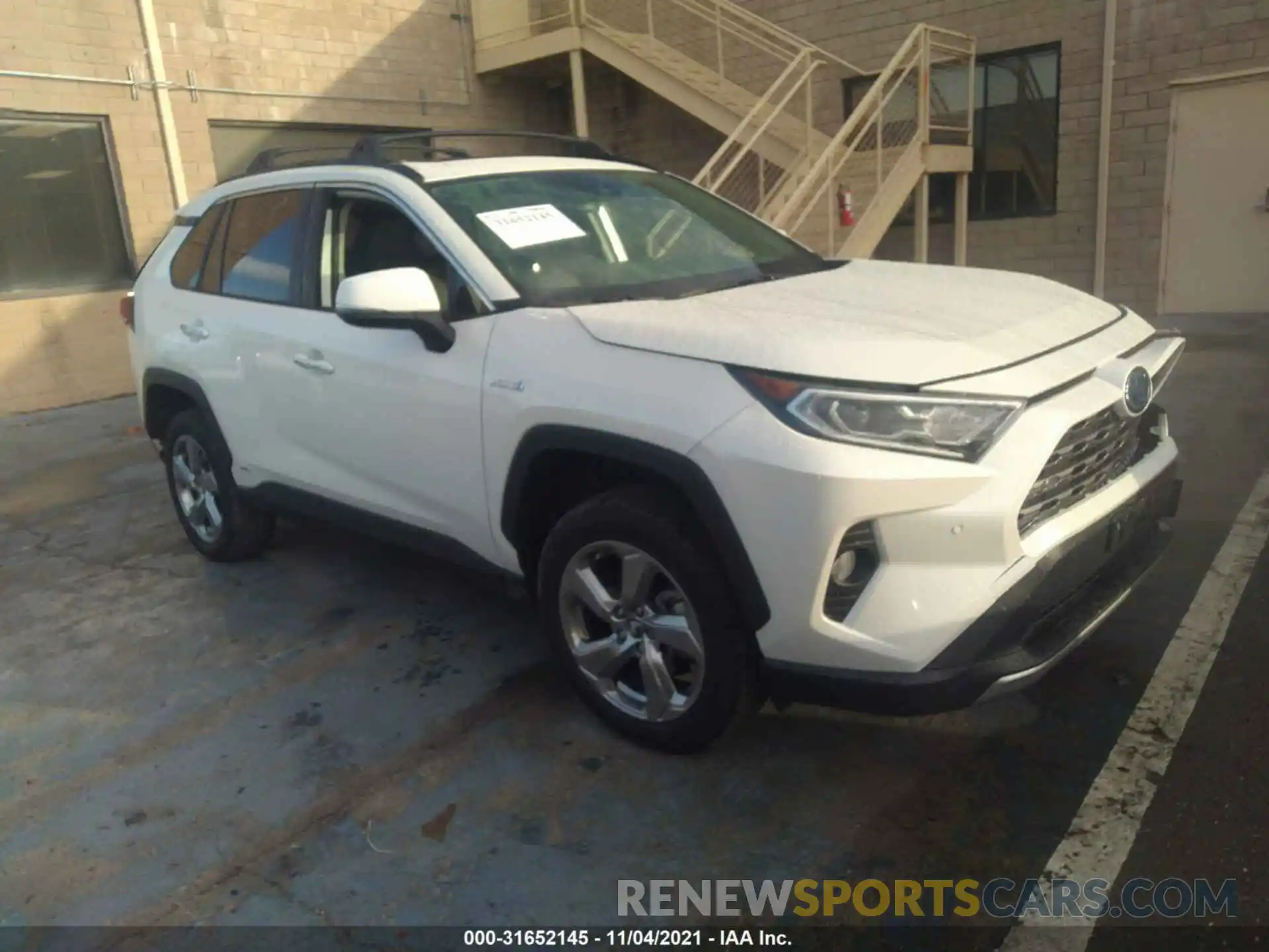 1 Photograph of a damaged car JTMDWRFVXKD017066 TOYOTA RAV4 2019