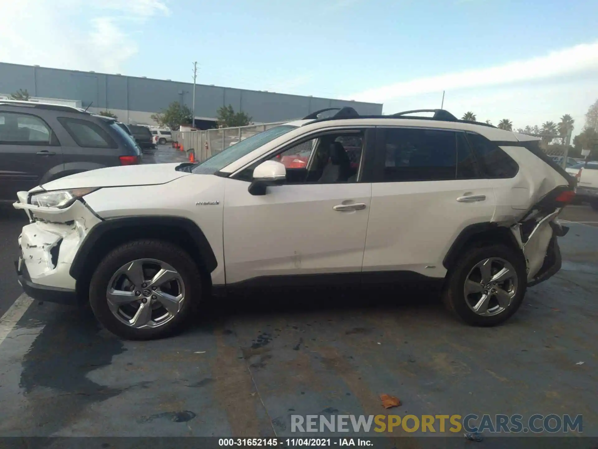 6 Фотография поврежденного автомобиля JTMDWRFVXKD017066 TOYOTA RAV4 2019