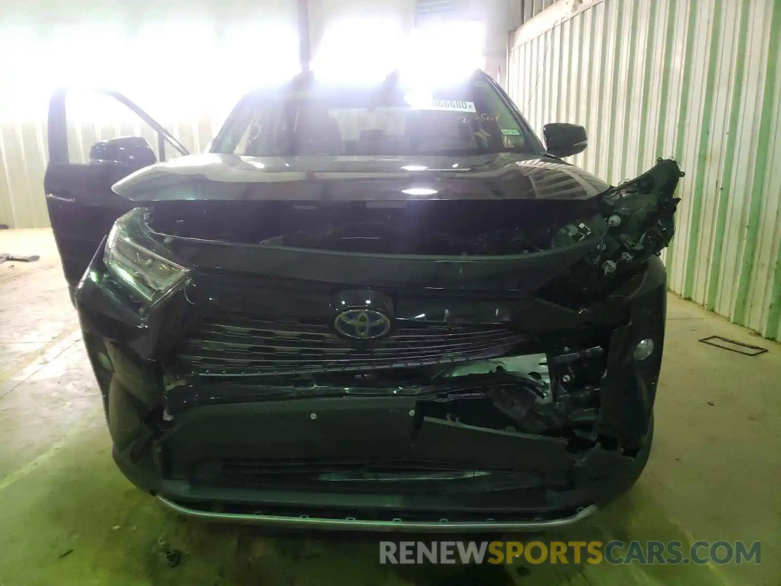 9 Photograph of a damaged car JTMDWRFVXKD502467 TOYOTA RAV4 2019