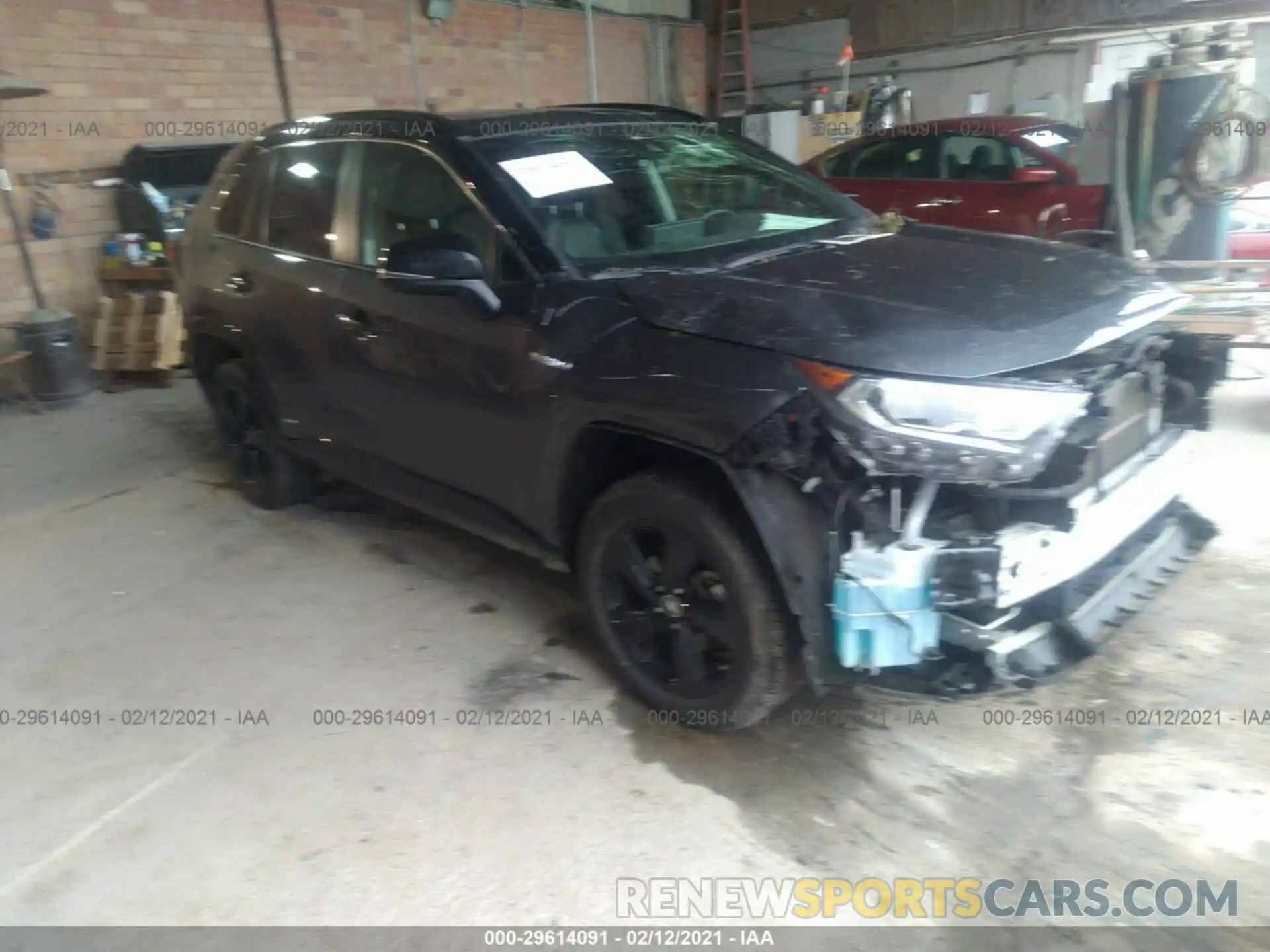 1 Photograph of a damaged car JTMEWRFV0KD508850 TOYOTA RAV4 2019