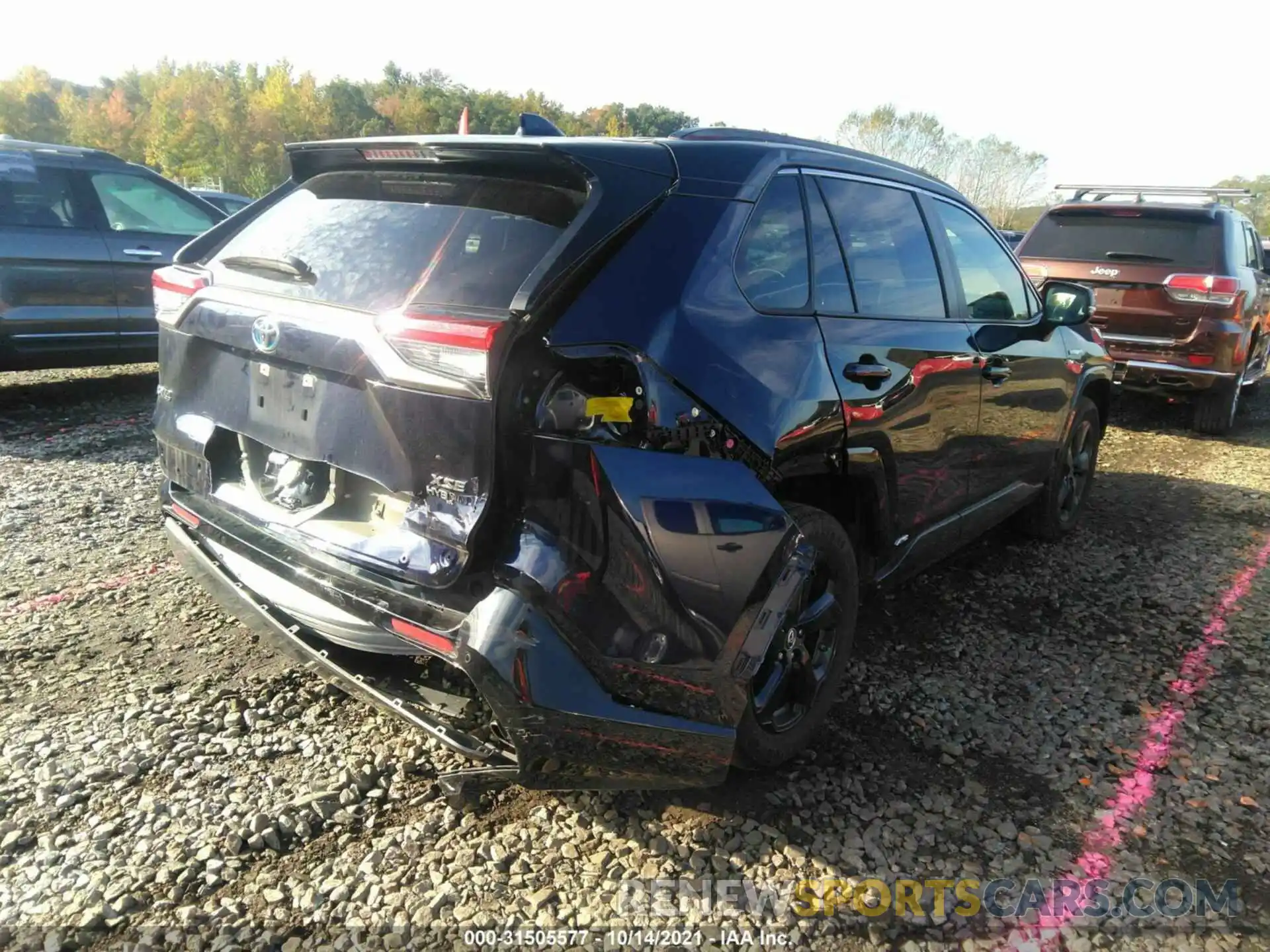 4 Photograph of a damaged car JTMEWRFV0KD511747 TOYOTA RAV4 2019