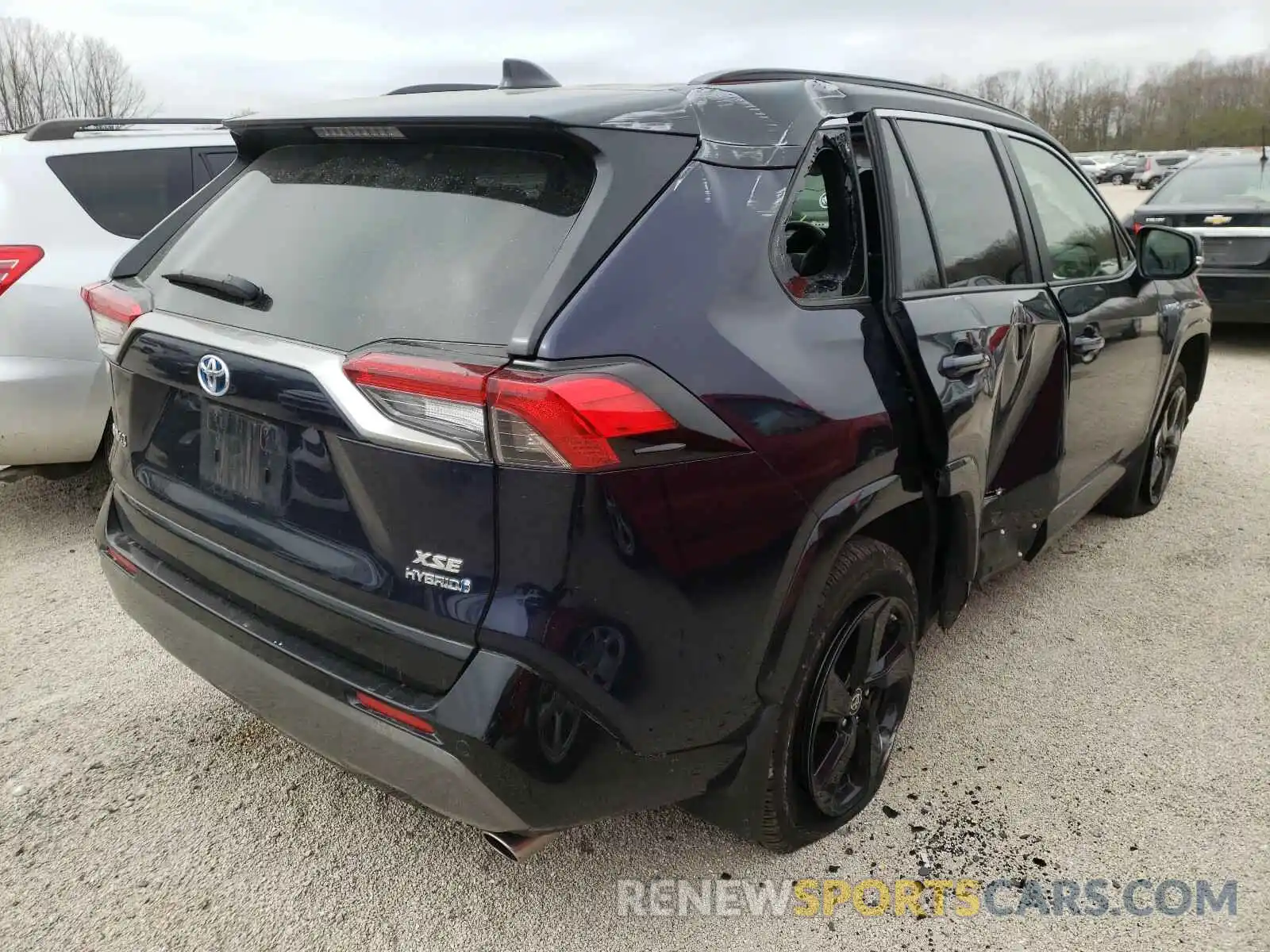 4 Photograph of a damaged car JTMEWRFV0KD521226 TOYOTA RAV4 2019