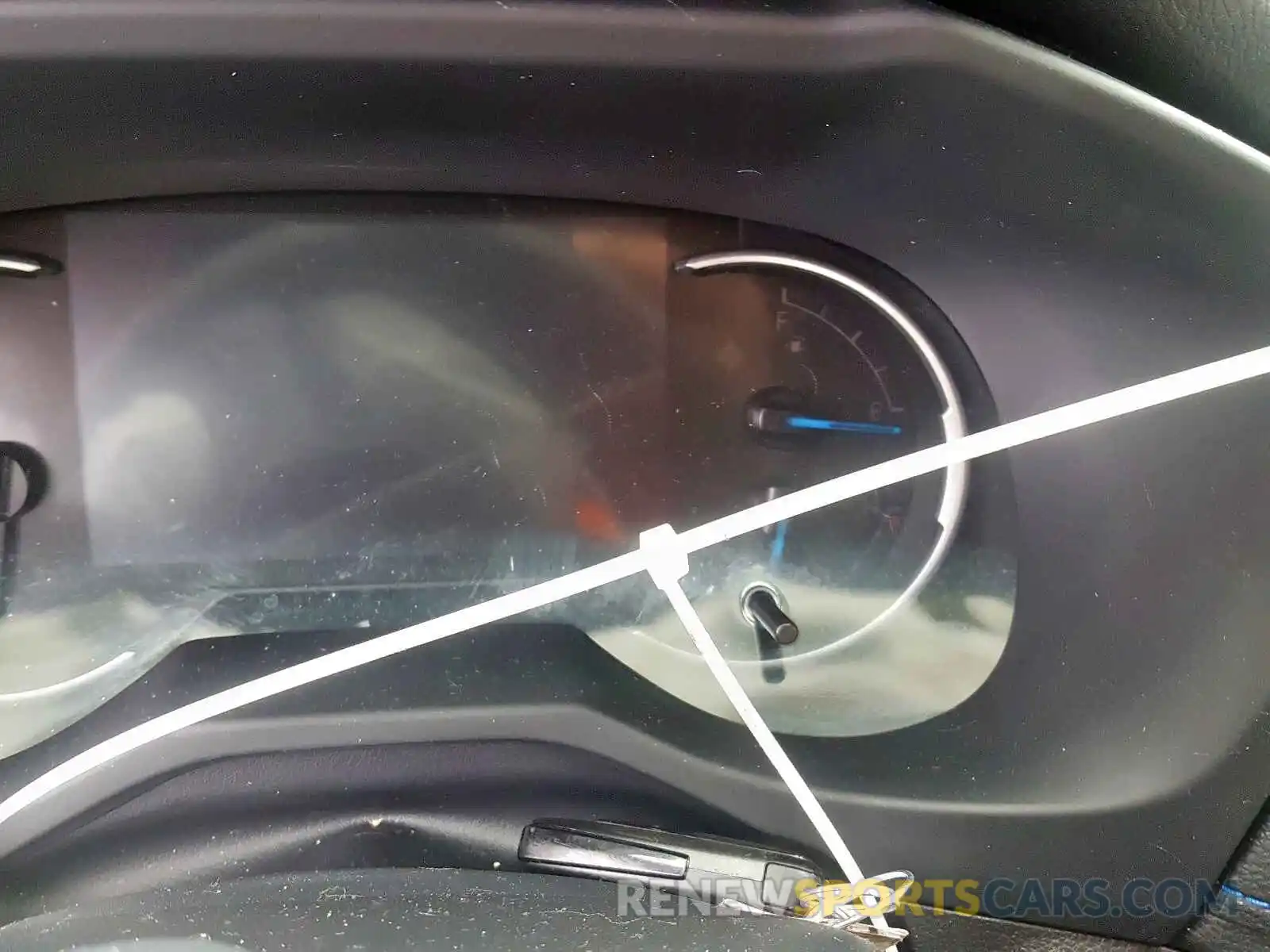 8 Photograph of a damaged car JTMEWRFV0KJ004347 TOYOTA RAV4 2019