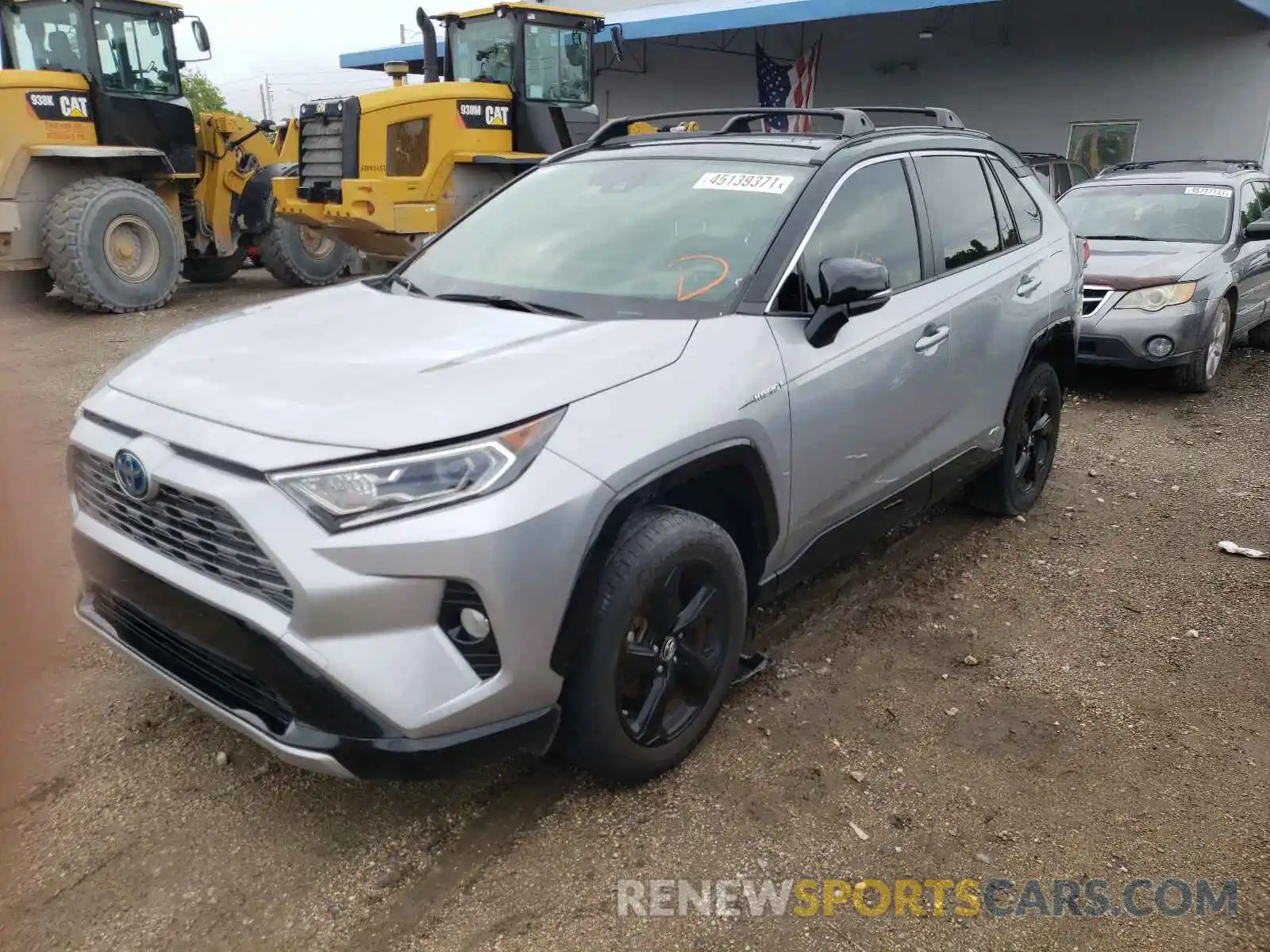 2 Photograph of a damaged car JTMEWRFV0KJ018782 TOYOTA RAV4 2019