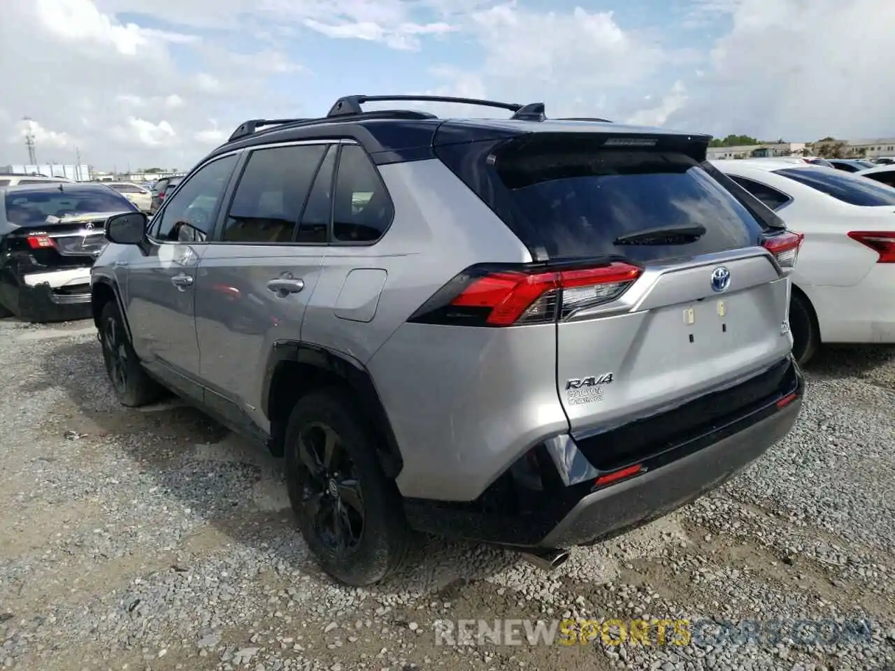 3 Photograph of a damaged car JTMEWRFV0KJ018782 TOYOTA RAV4 2019