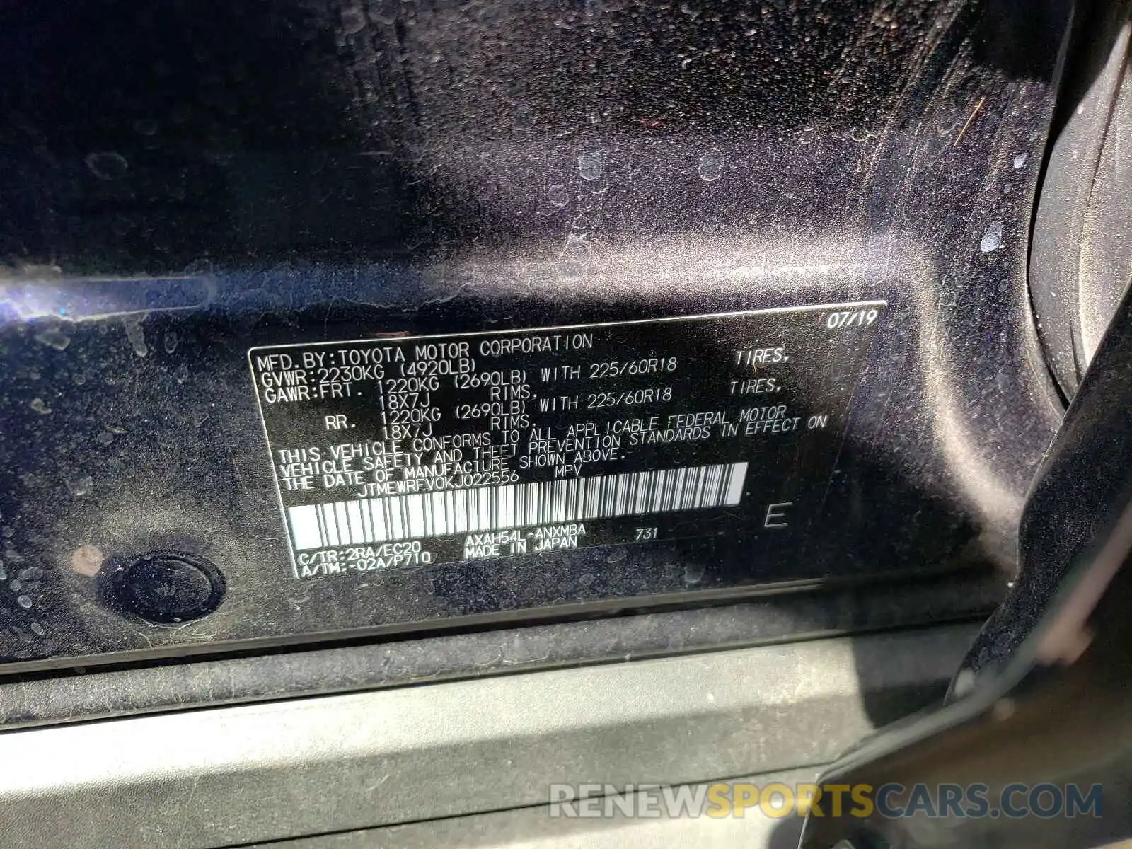 10 Photograph of a damaged car JTMEWRFV0KJ022556 TOYOTA RAV4 2019