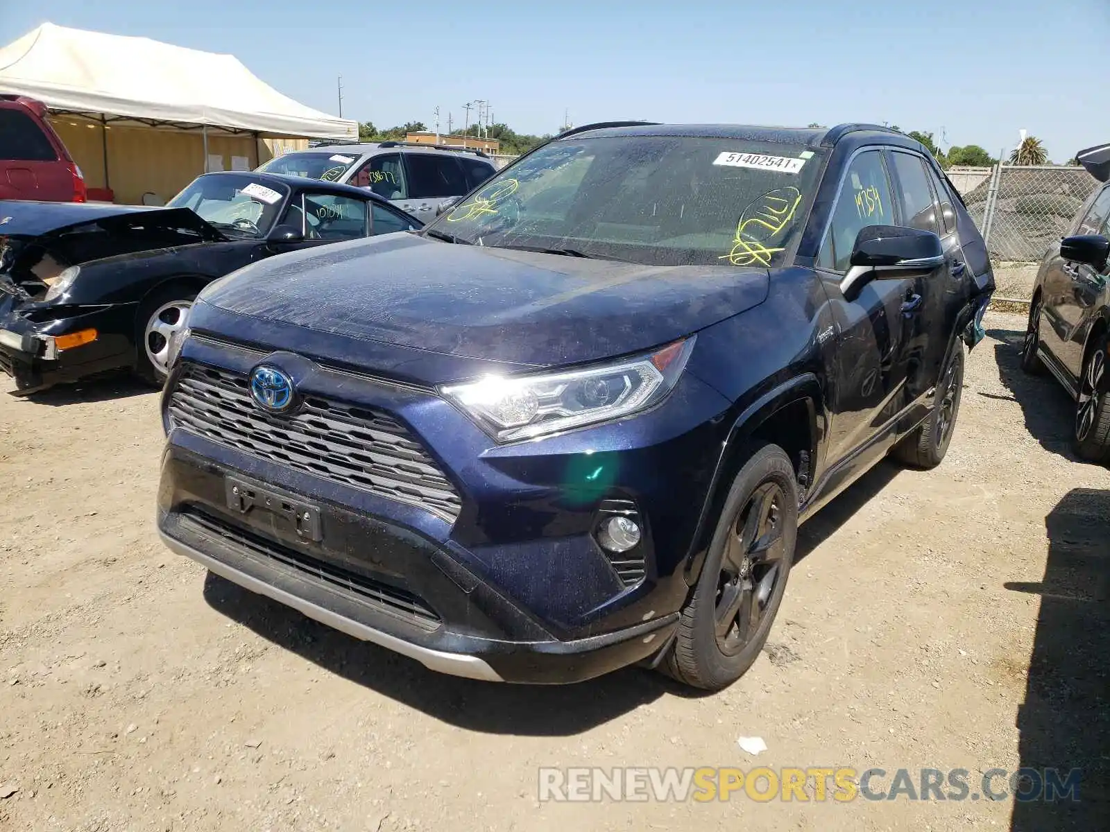 2 Photograph of a damaged car JTMEWRFV0KJ022556 TOYOTA RAV4 2019