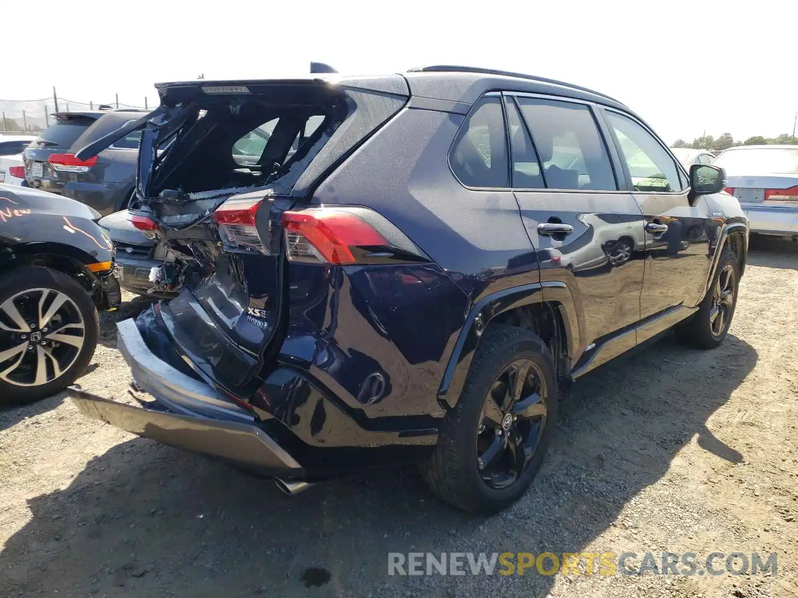 4 Photograph of a damaged car JTMEWRFV0KJ022556 TOYOTA RAV4 2019