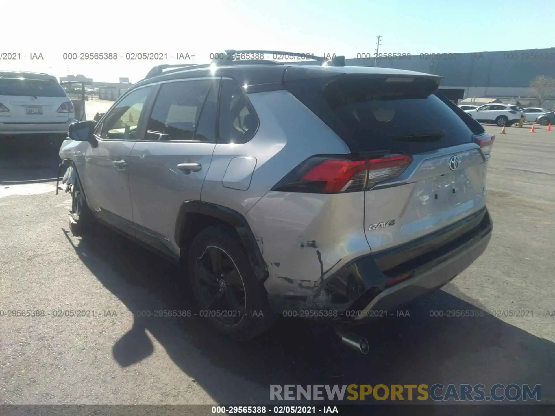 3 Photograph of a damaged car JTMEWRFV0KJ024601 TOYOTA RAV4 2019