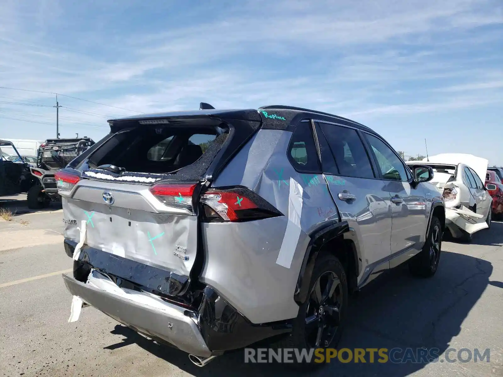 4 Photograph of a damaged car JTMEWRFV1KD502720 TOYOTA RAV4 2019