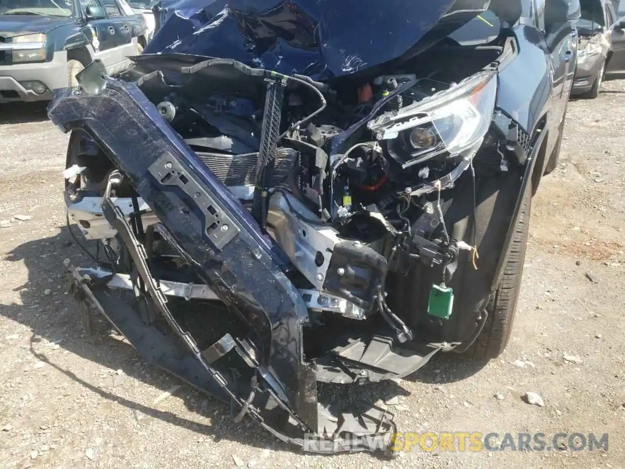 9 Photograph of a damaged car JTMEWRFV1KD503317 TOYOTA RAV4 2019