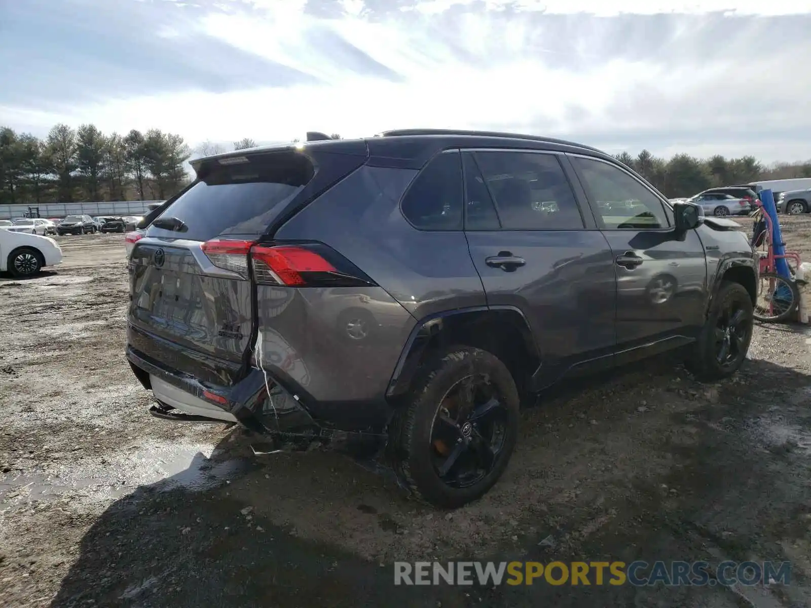 4 Photograph of a damaged car JTMEWRFV1KD506329 TOYOTA RAV4 2019