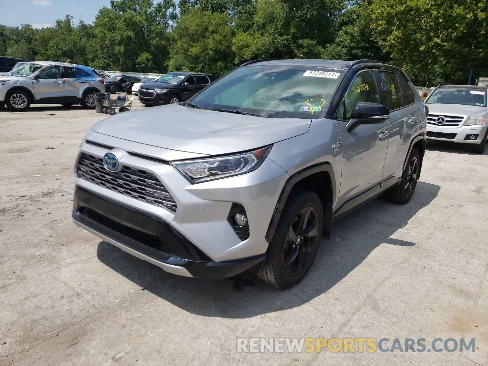 2 Фотография поврежденного автомобиля JTMEWRFV1KD514009 TOYOTA RAV4 2019