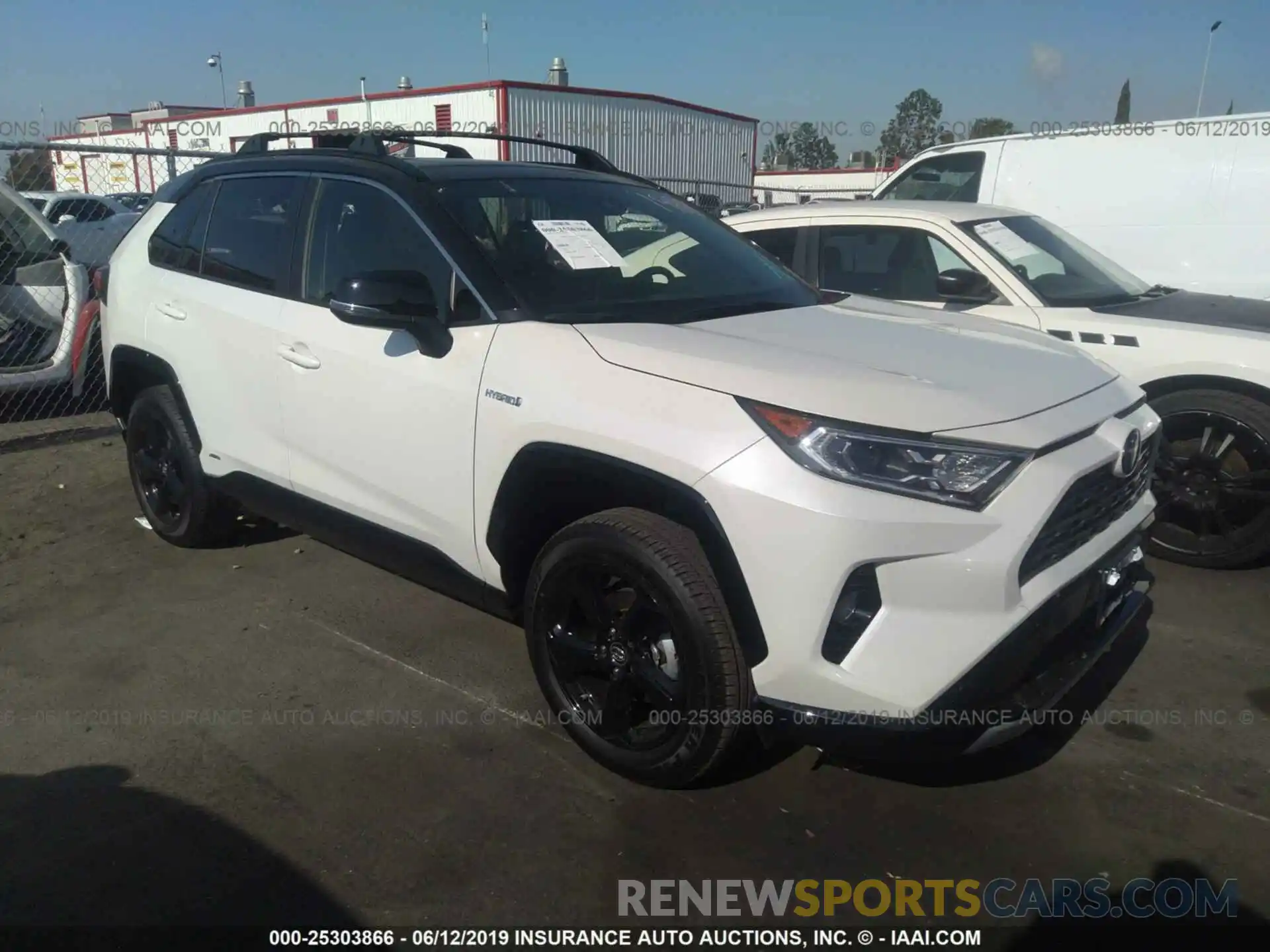 1 Photograph of a damaged car JTMEWRFV1KJ005426 TOYOTA RAV4 2019